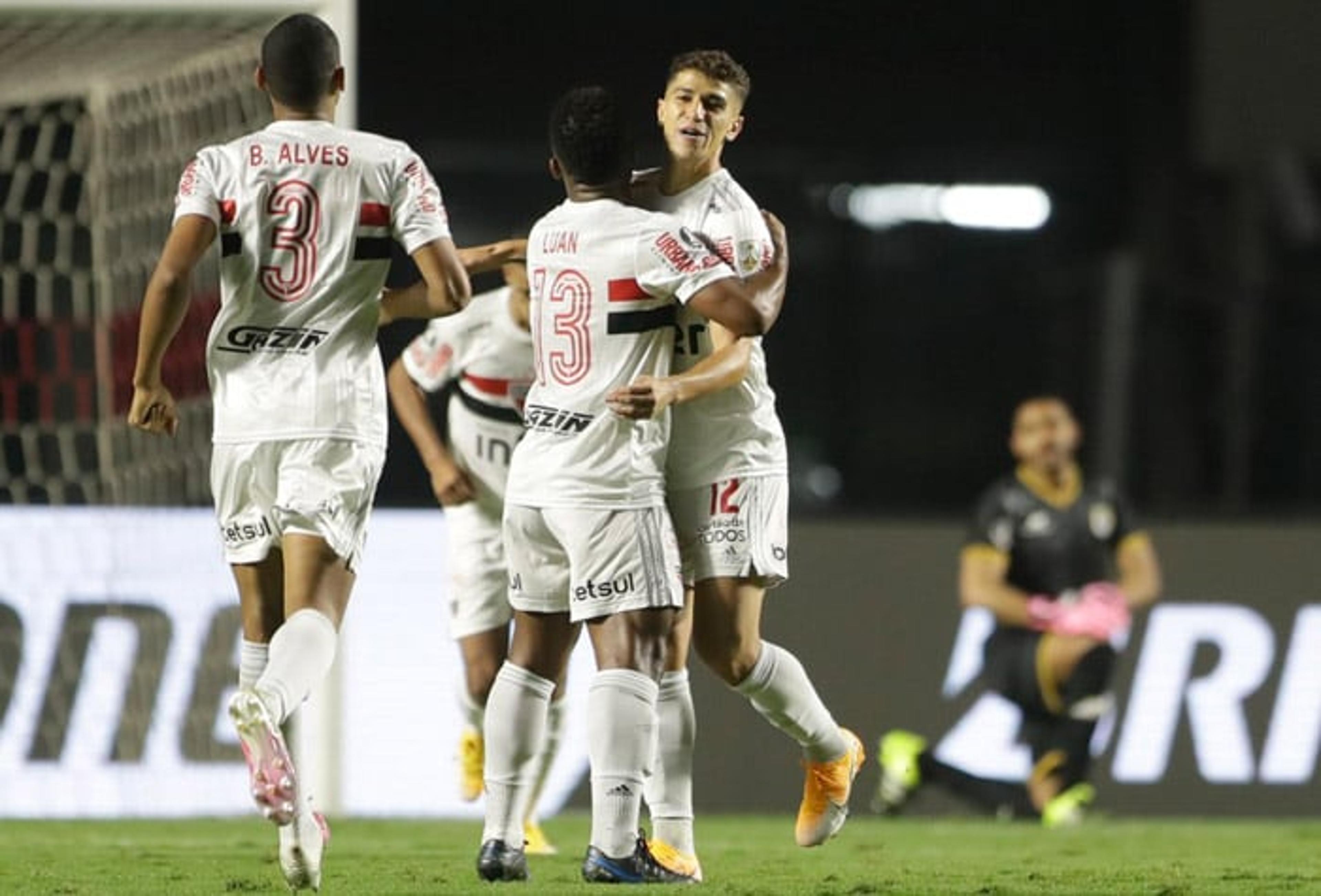 São Paulo se despede com estilo da Liberta ao golear o Binacional-PER