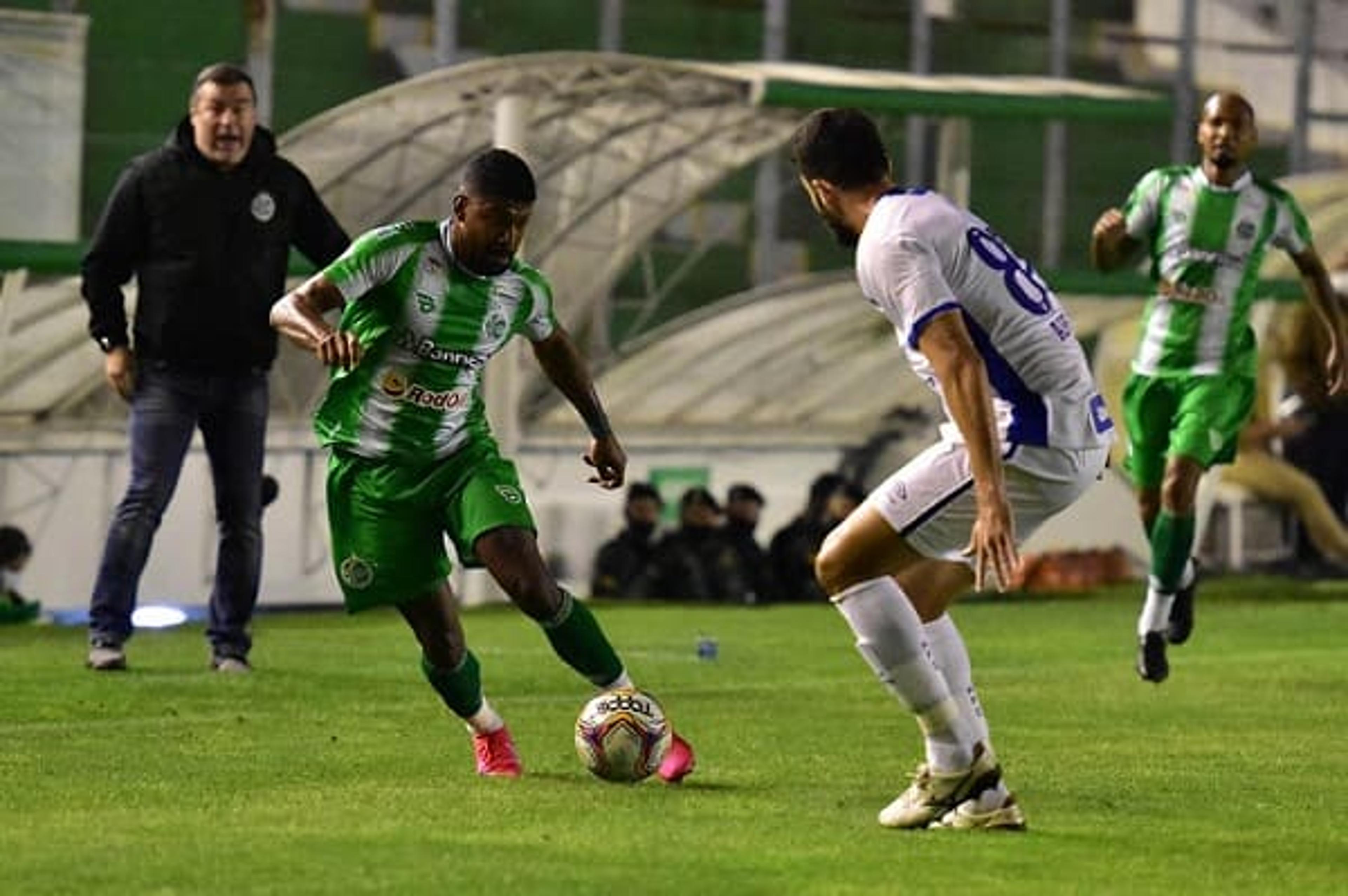 Após retornar as vitórias, atacante Capixaba quer Juventude no G4