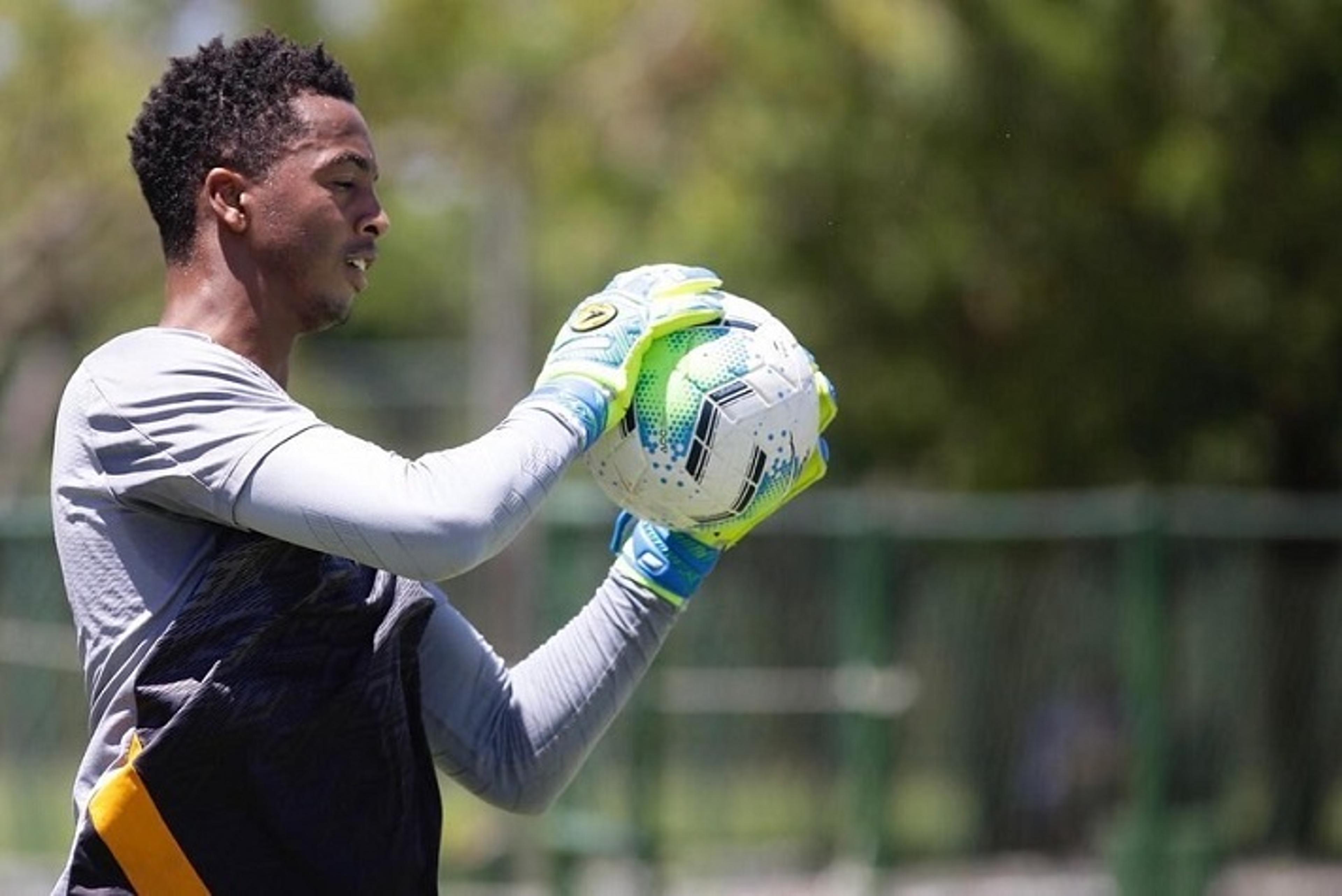 Goleiro quer sequência do Sport na Série A e triunfo sobre o Corinthians