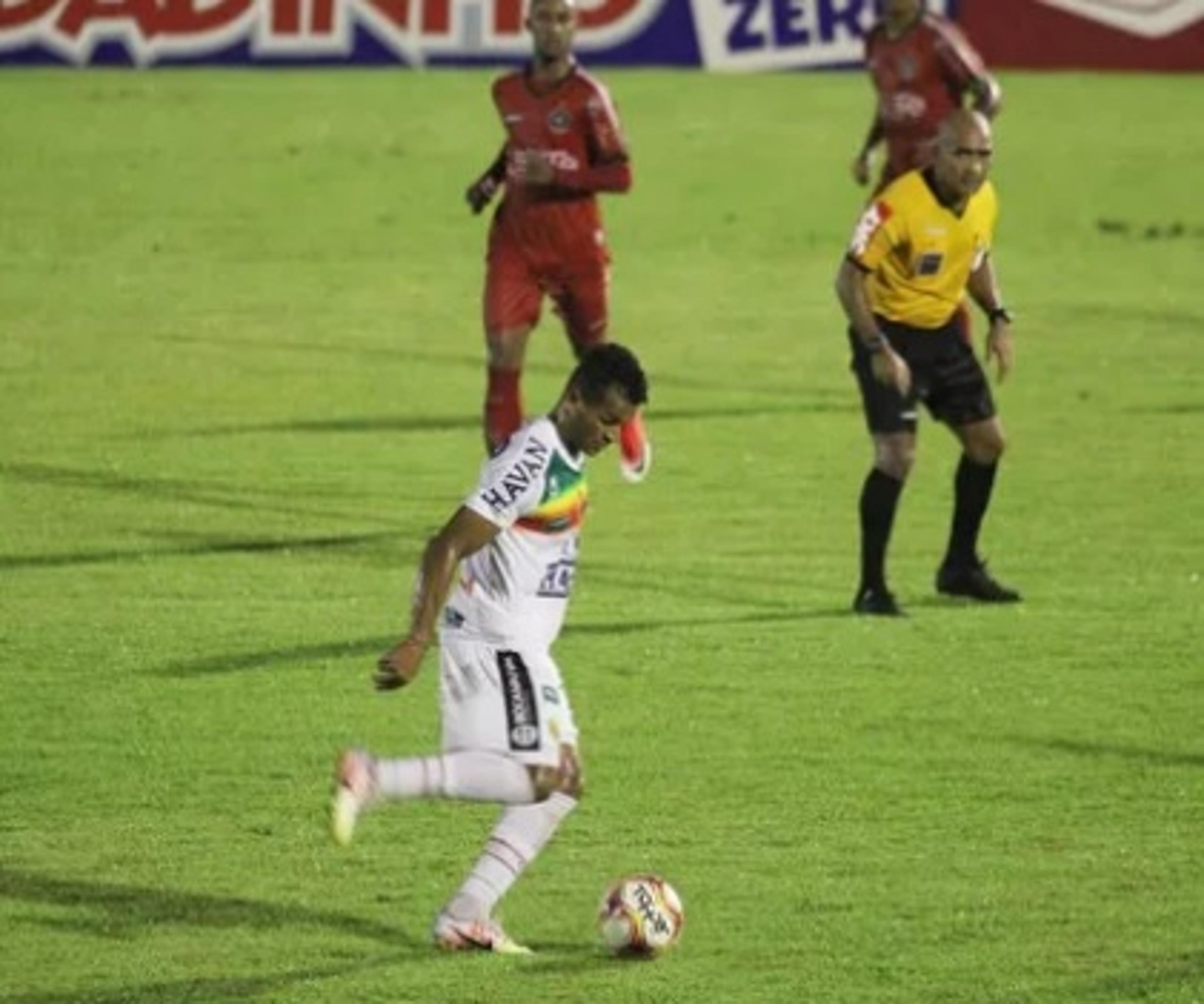 Série C: Com gol nos acréscimos, Brusque arranca empate com o Boa Esporte