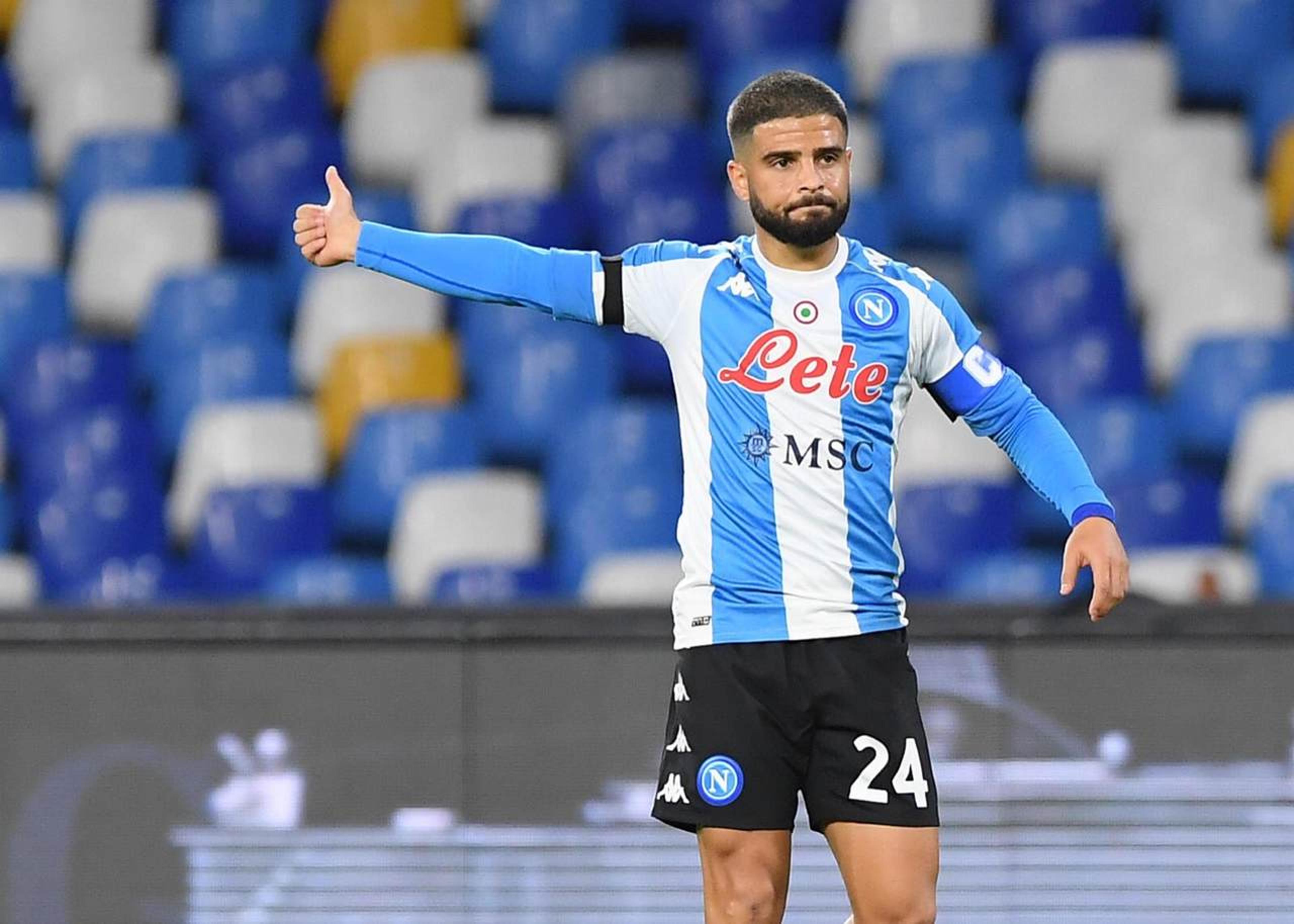 Barcelona e Tottenham monitoram situação de Insigne