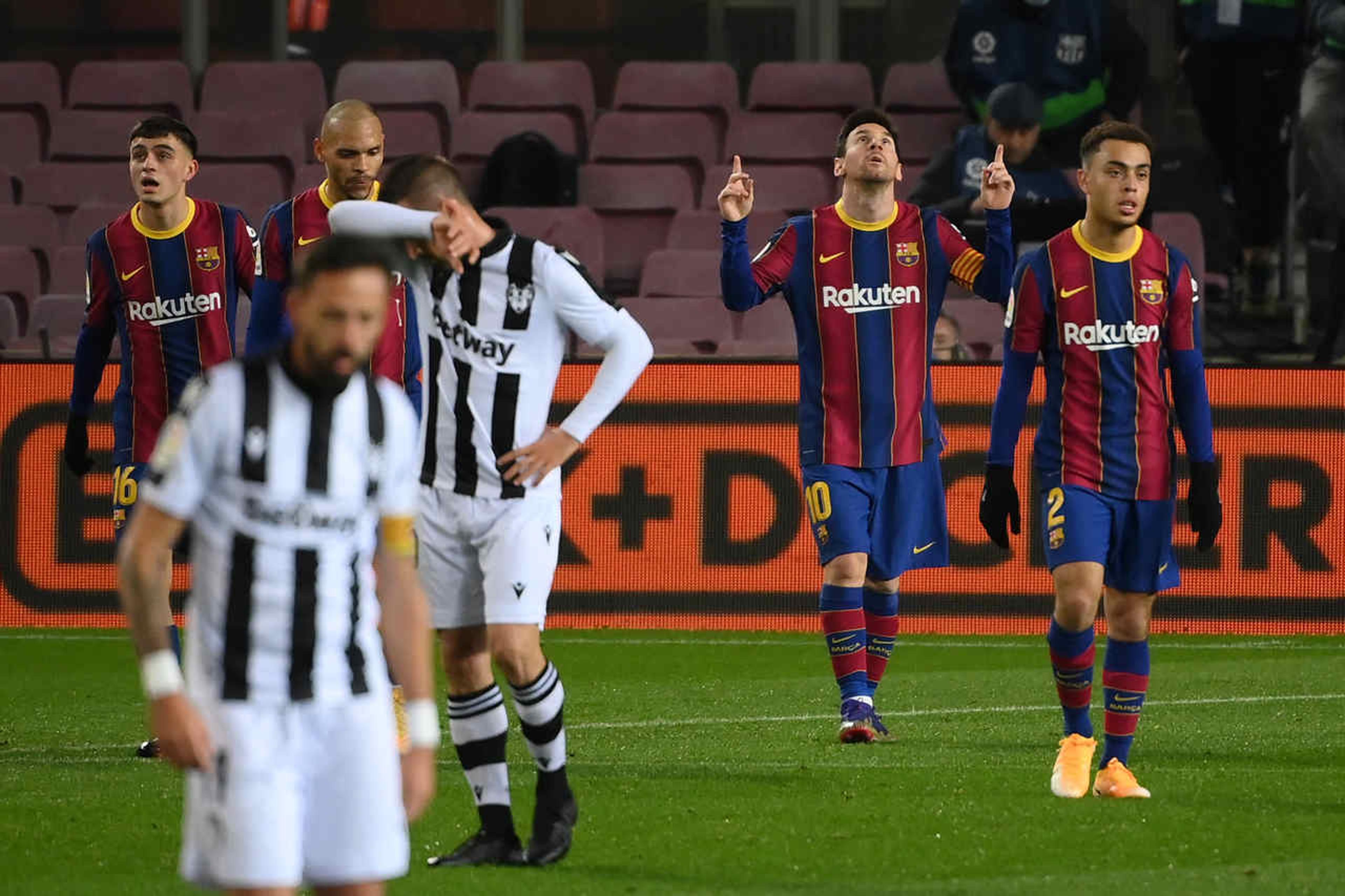 VÍDEO: Barcelona faz último treinamento antes de enfrentar a Real Sociedad, líder do Espanhol