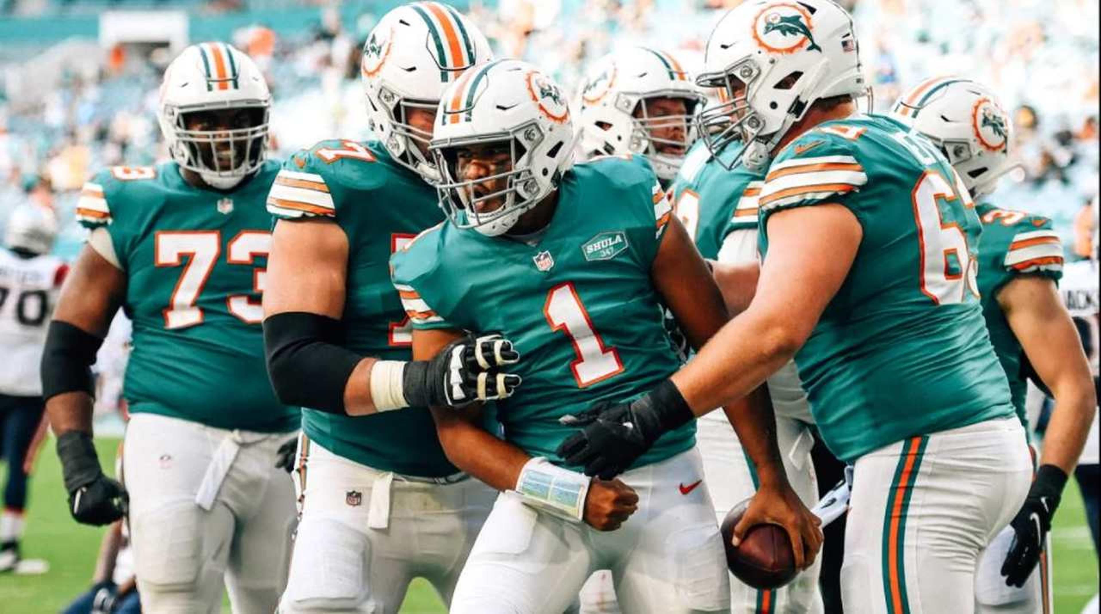 Jogador da NFL dá bandeirada final do GP de Miami de Fórmula 1