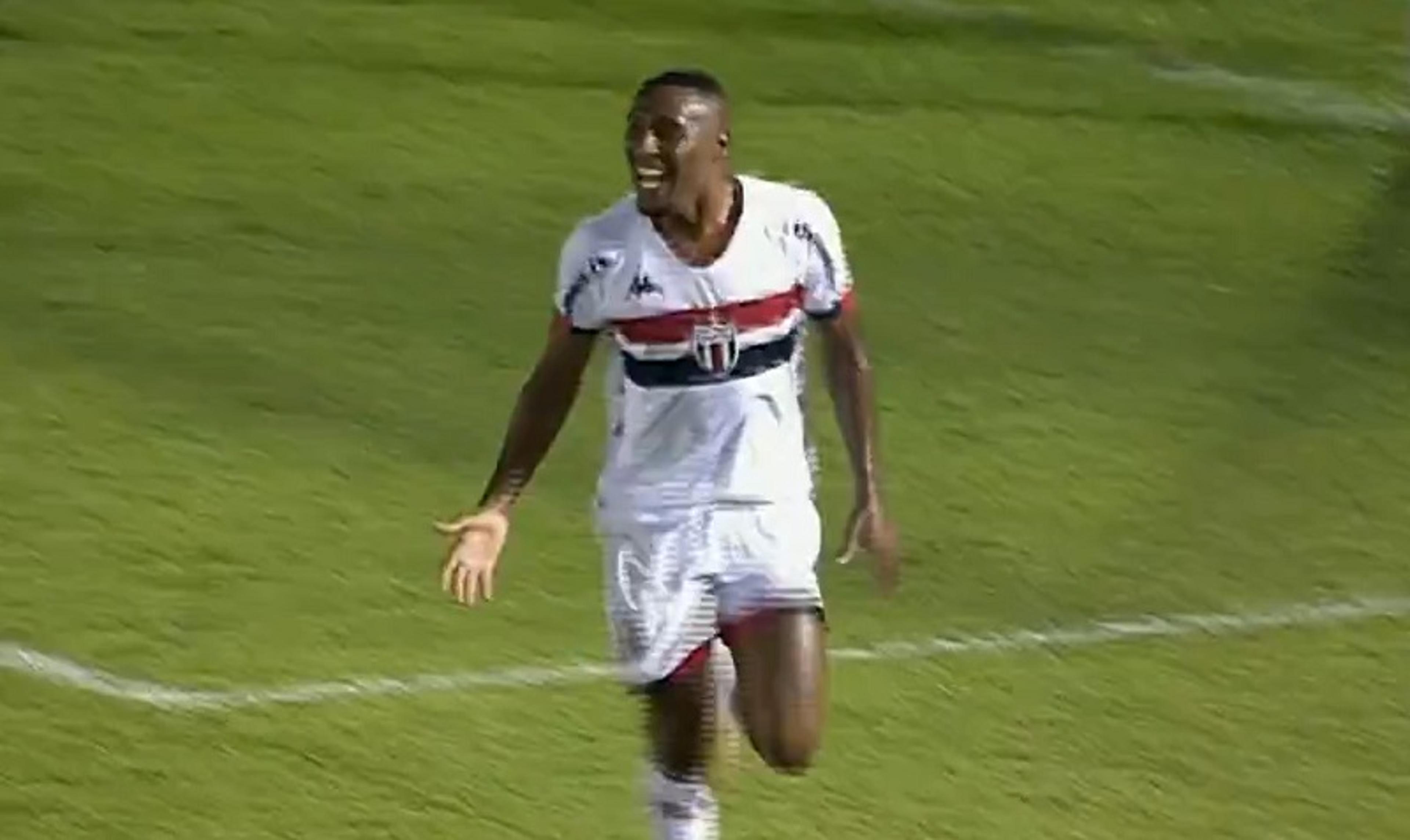 Botafogo-SP goleia a Chapecoense e segue vivo na fuga da degola