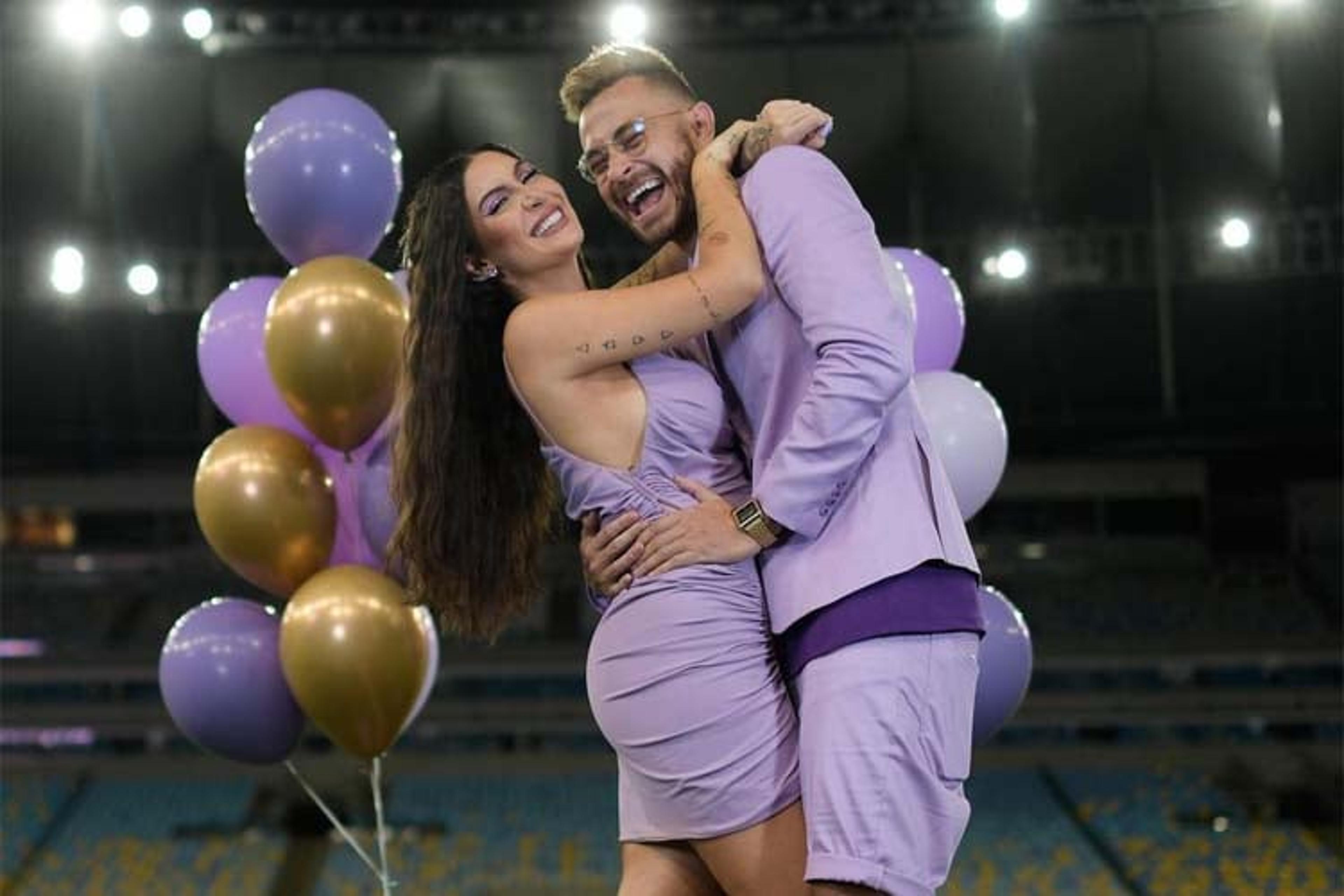 Bianca Andrade e Fred ‘Desimpedidos’ revelam sexo do bebê em cerimônia no Maracanã