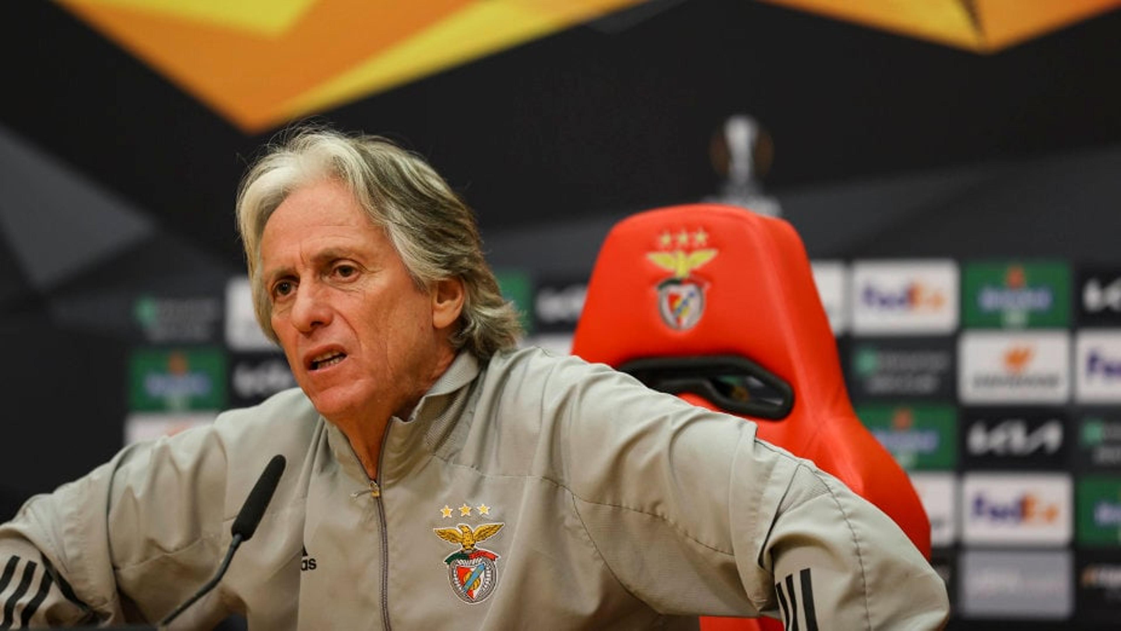 SBT exibirá jogos de time ‘brasileiro’ da Europa e de Jorge Jesus em início de transmissões da Champions