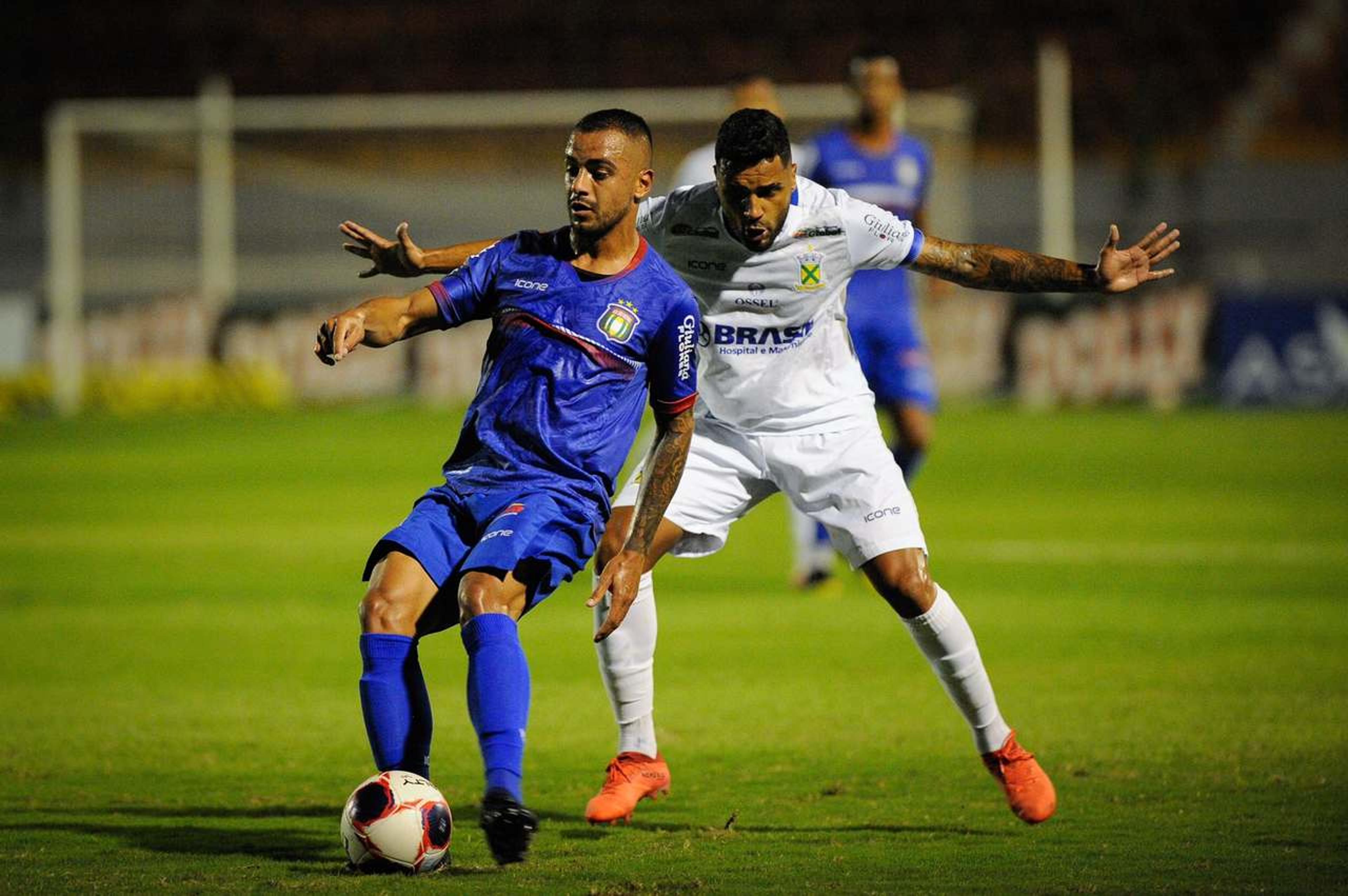 Em casa, Ferroviária goleia Botafogo SA; clássico entre Santo André e São Caetano termina sem gols no Paulista