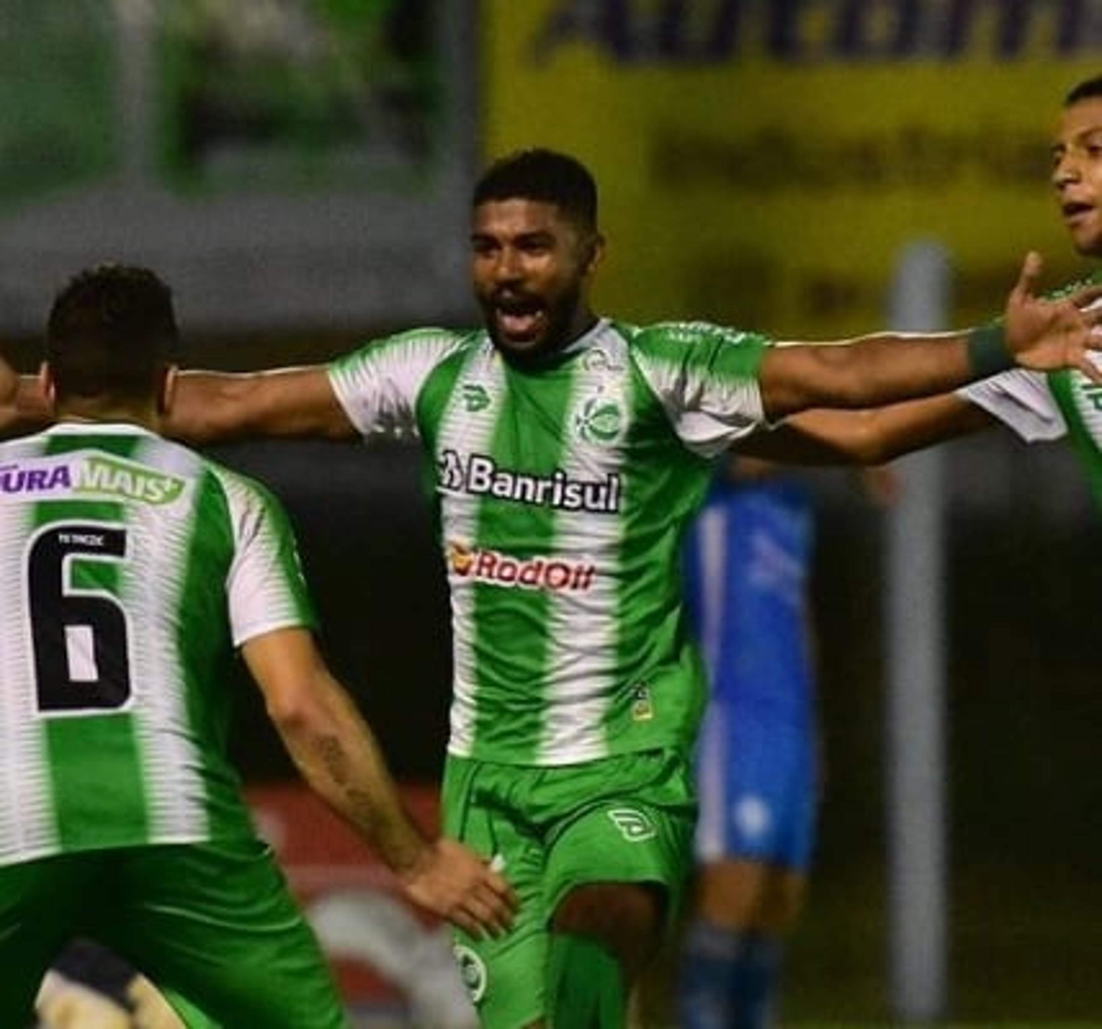 Capixaba brilha e Juventude vence a primeira no Gauchão