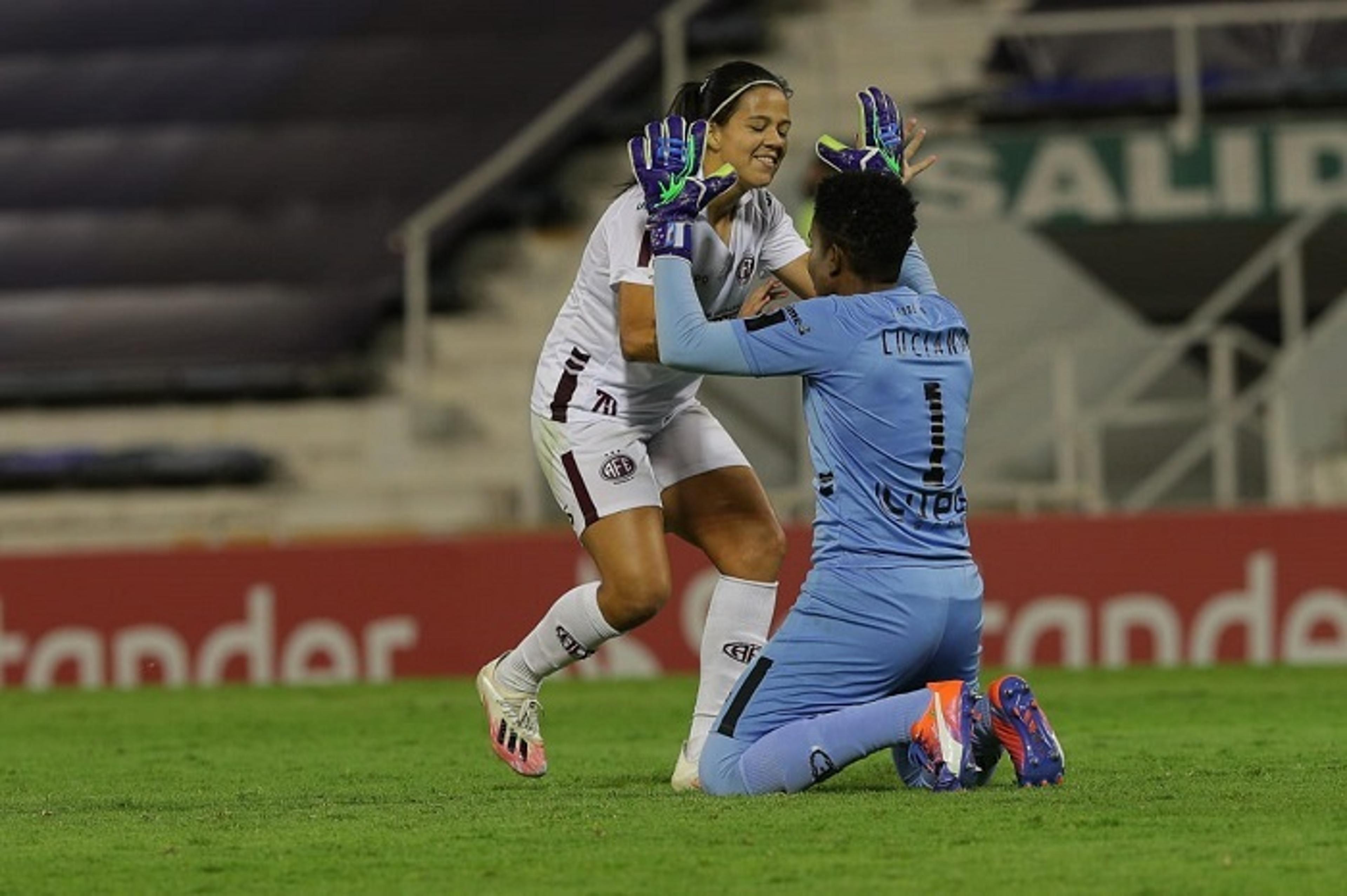 Ferroviária resiste pressão do América de Cali e é bicampeã da Libertadores Feminina