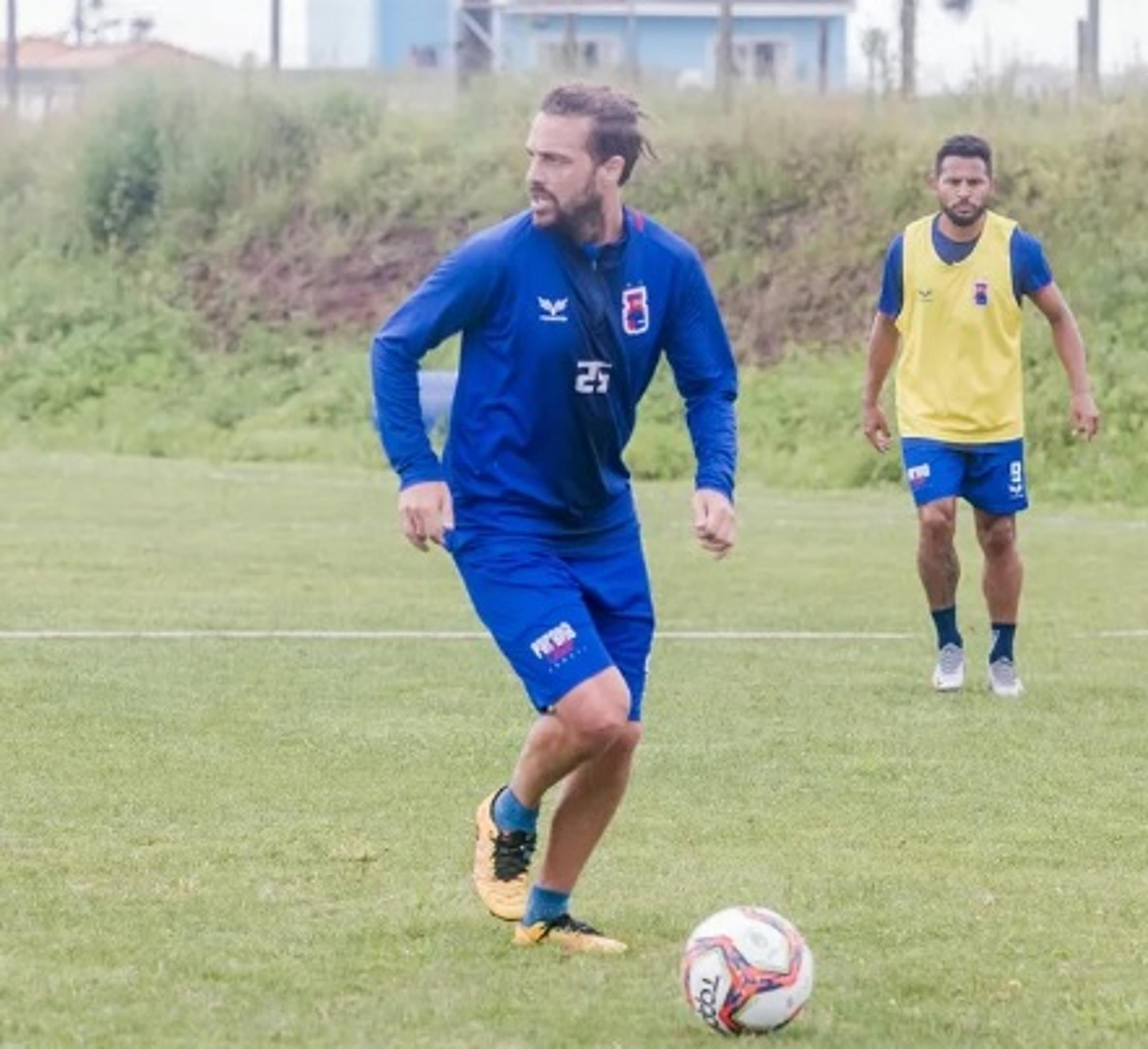 Já? Maxi Rodriguez está de saída do Paraná