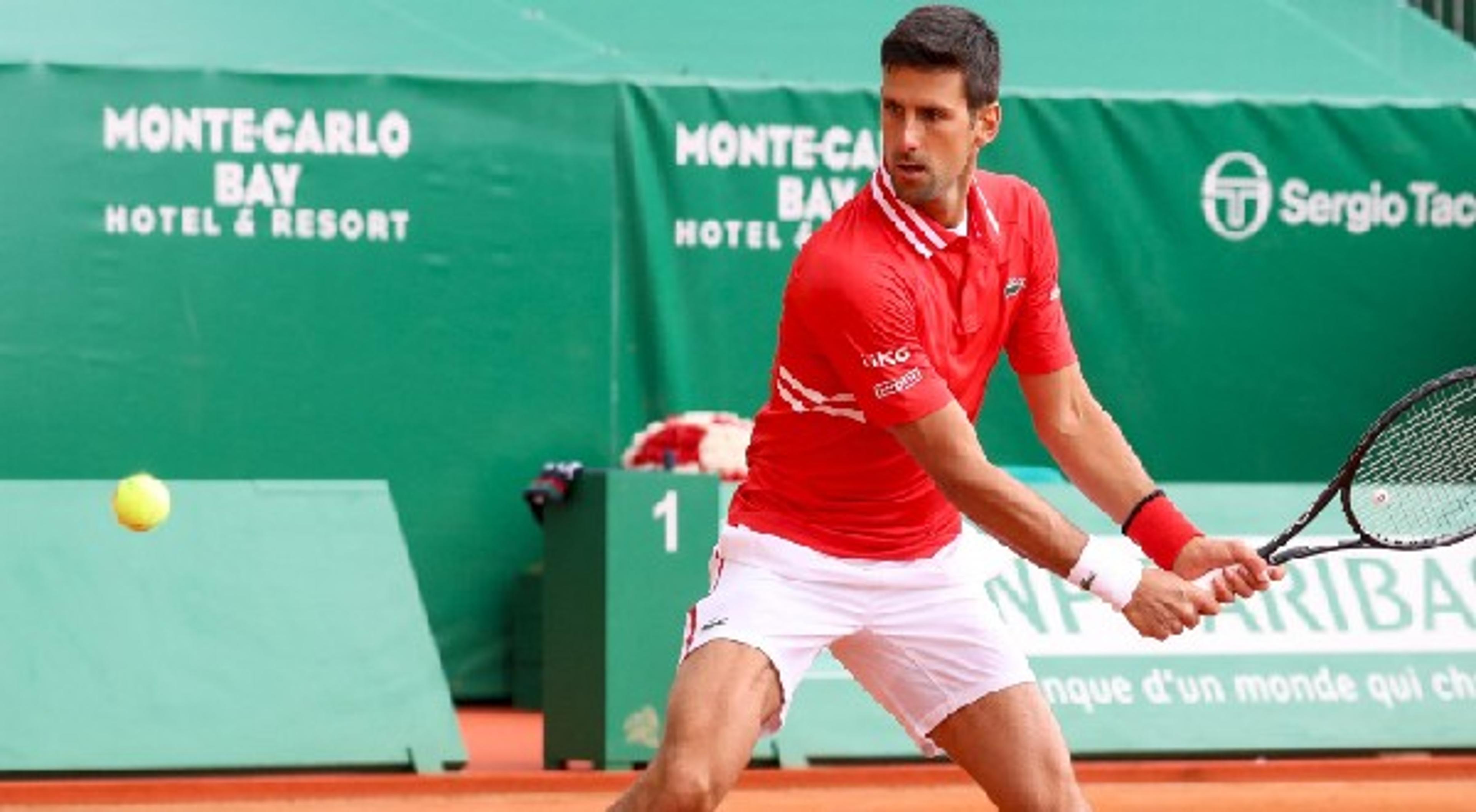 Djokovic domina jovem coreano na estreia em Belgrado