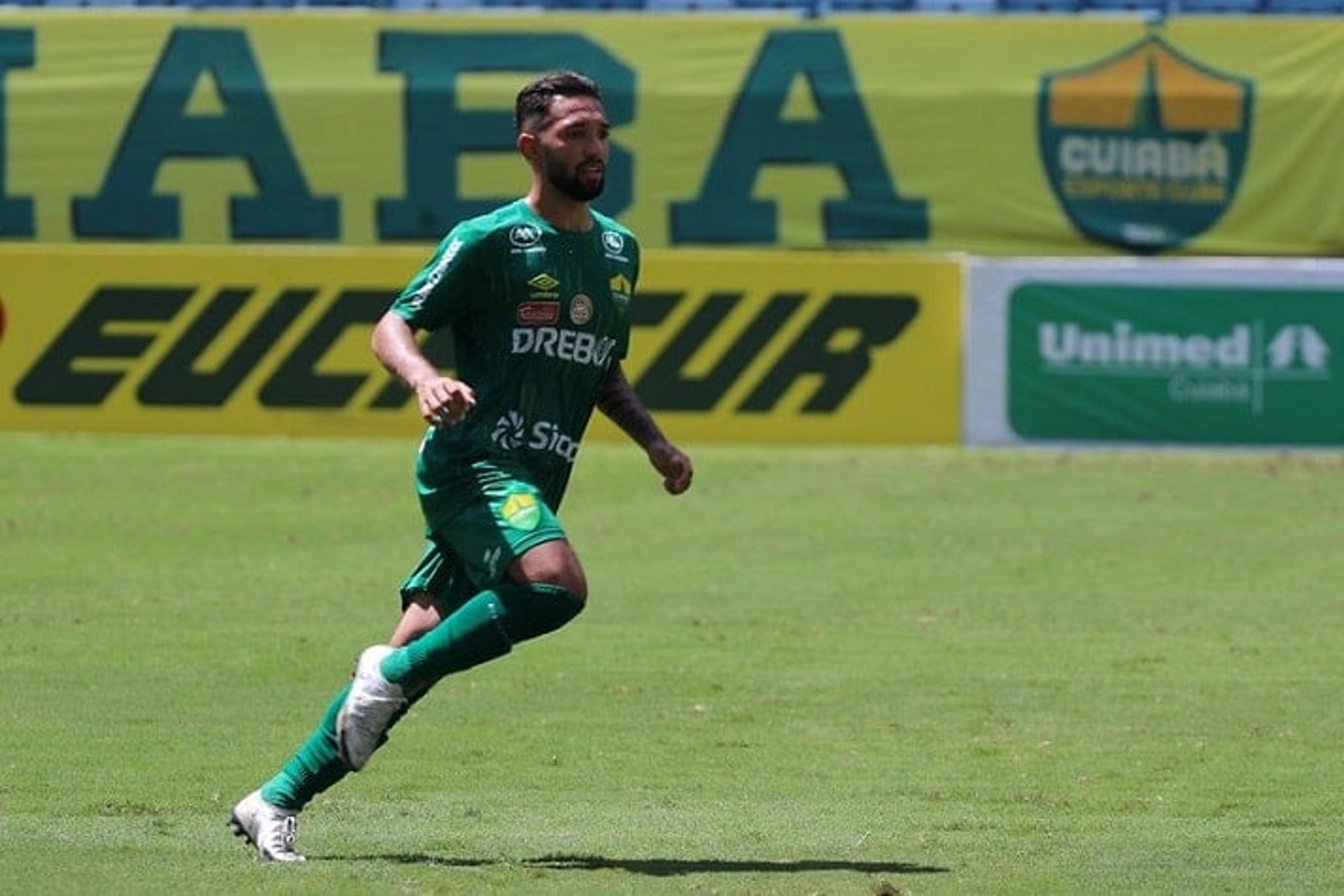 Clayson comemora estreia com vitória e projeta partida do Cuiabá pela Copa do Brasil