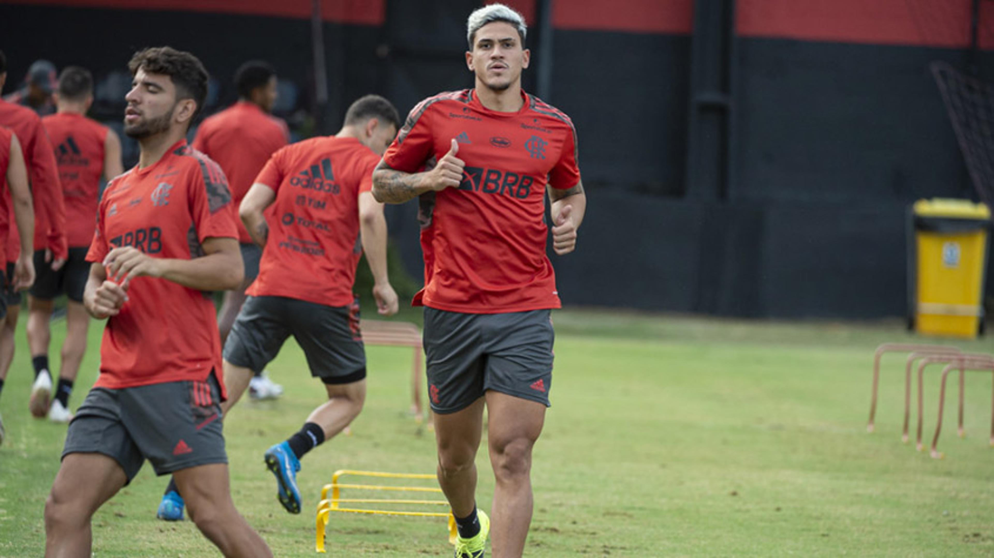 Exame não aponta fratura no tornozelo, mas Pedro inicia tratamento no Flamengo