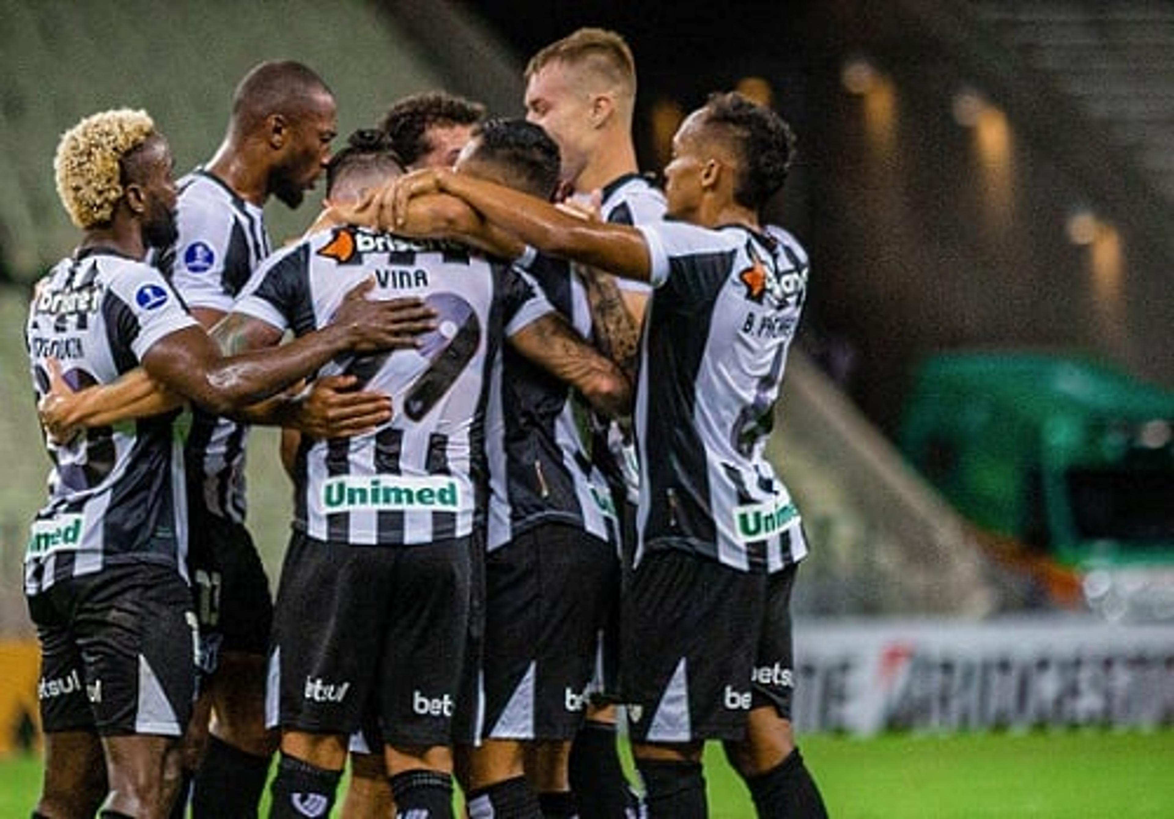 Ceará e Bahia disputam a taça da Copa do Nordeste pela terceira vez em sete anos