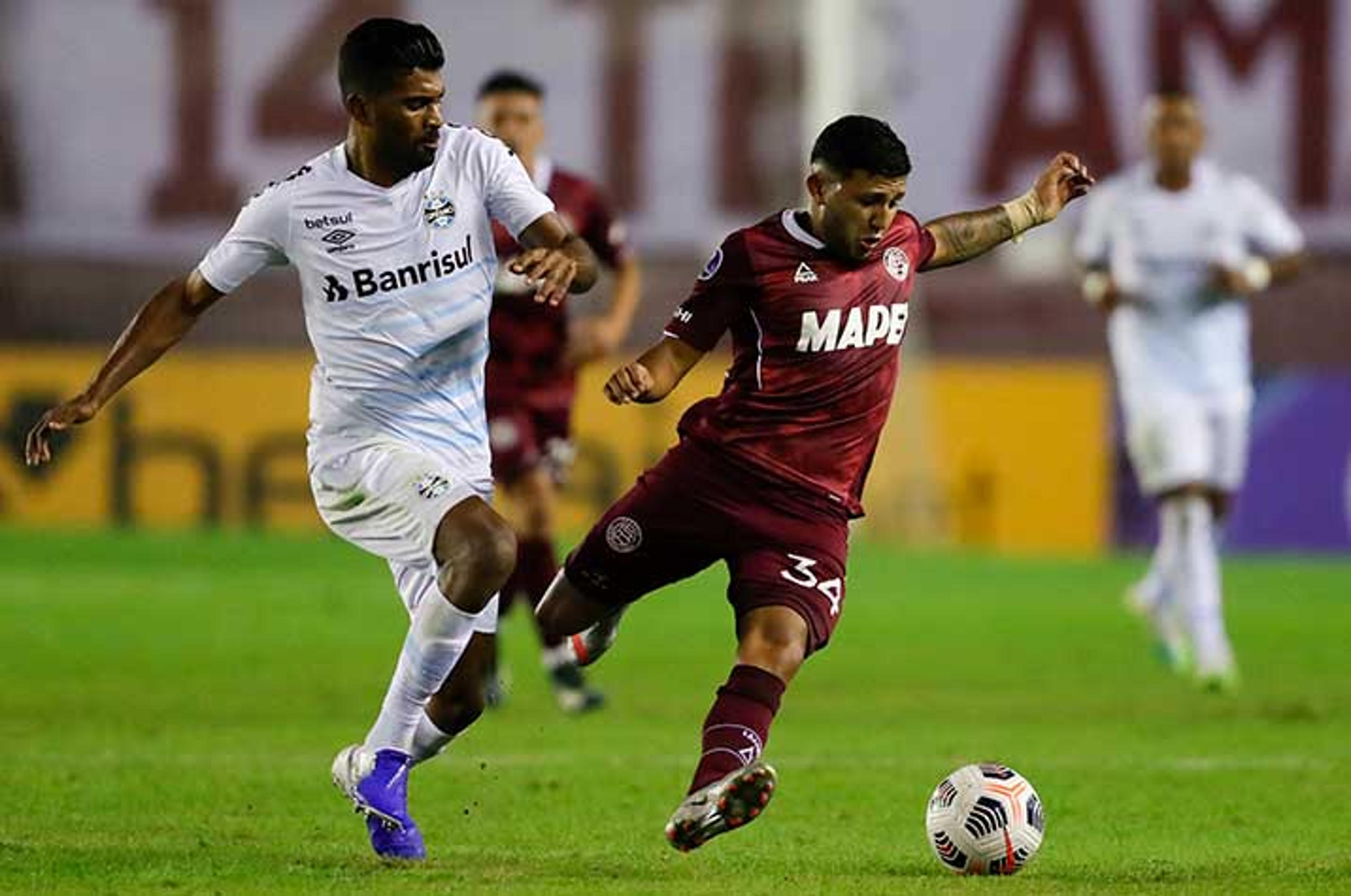 Sul-Americana: com gol no fim, Grêmio vence o Lanús fora de casa