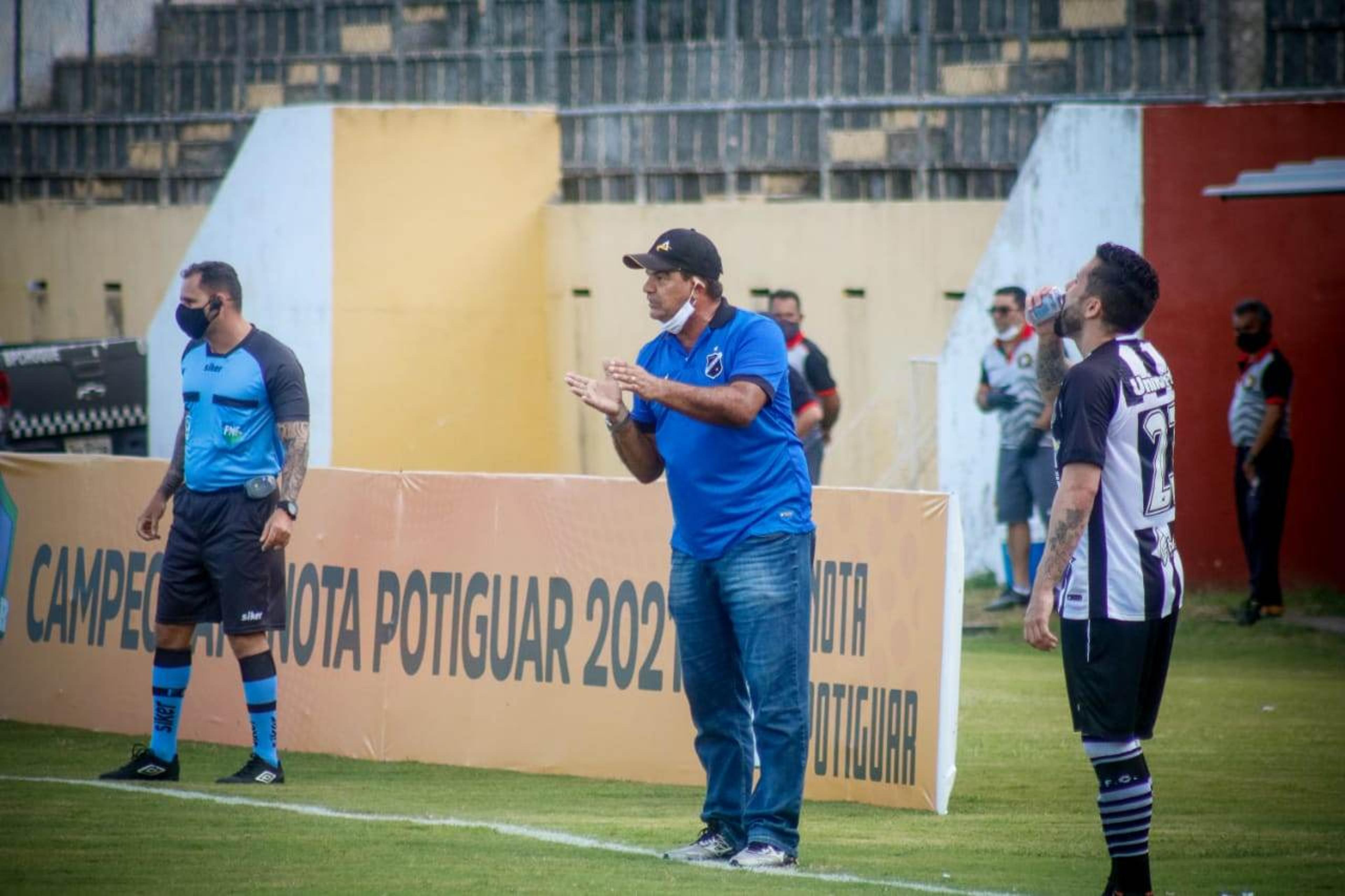 Moacir Júnior valoriza bom início de trabalho no ABC-RN