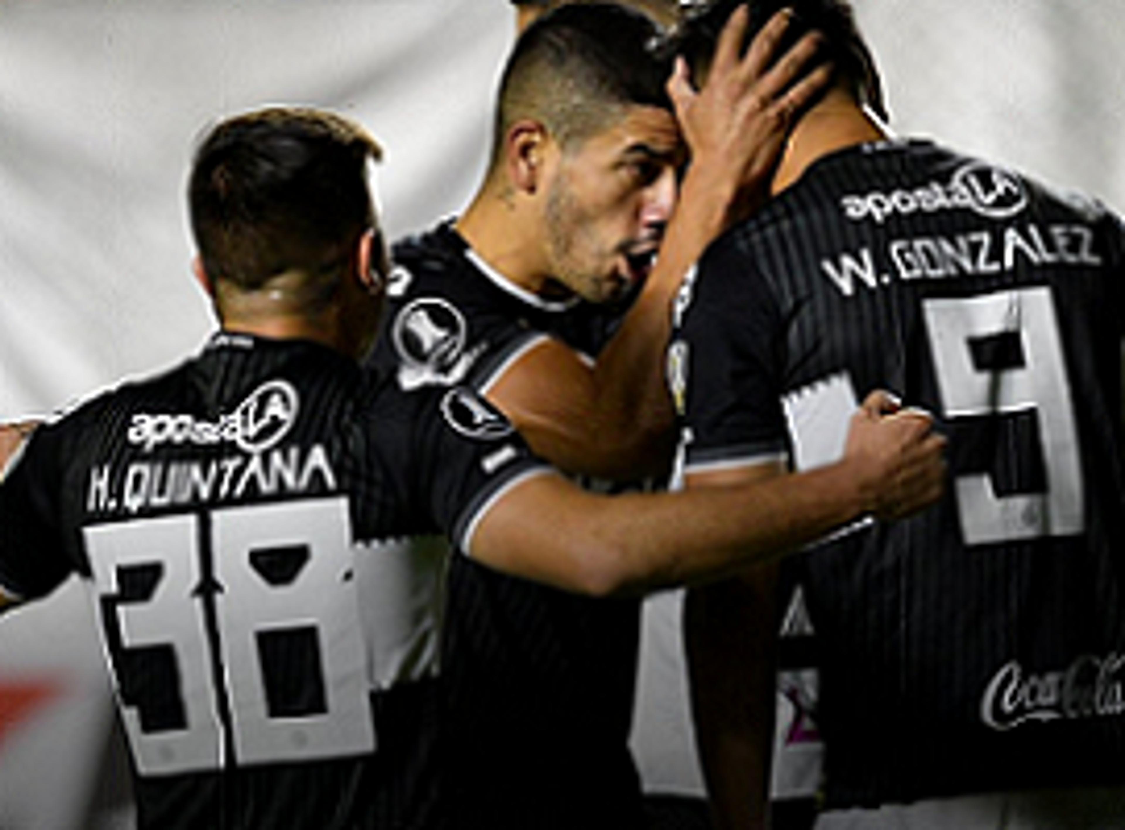 Com gol no fim, Olimpia vence o Always Ready e embola o grupo do Inter