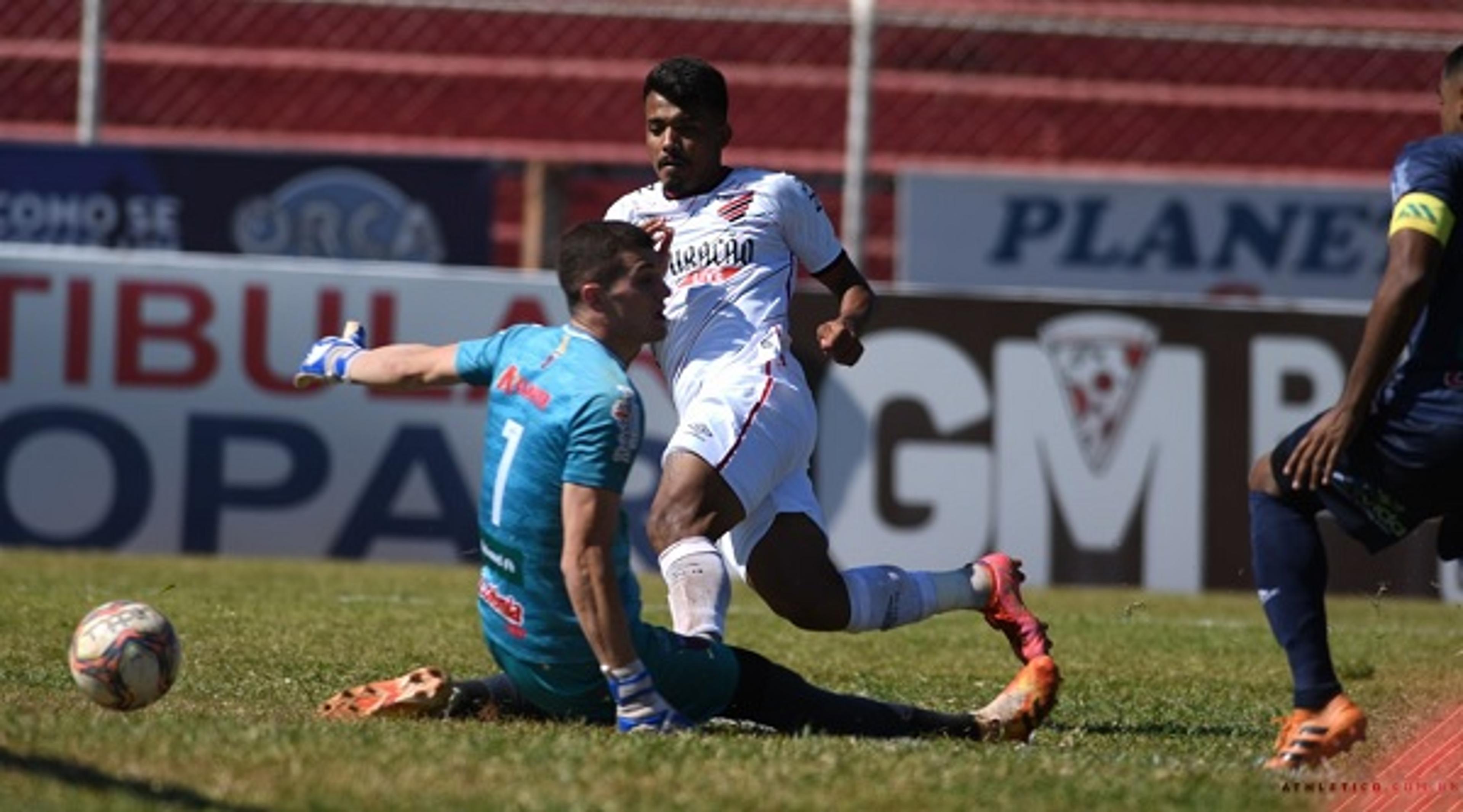 Athletico-PR vence o Toledo, avança às quartas de final do Campeonato Paranaense