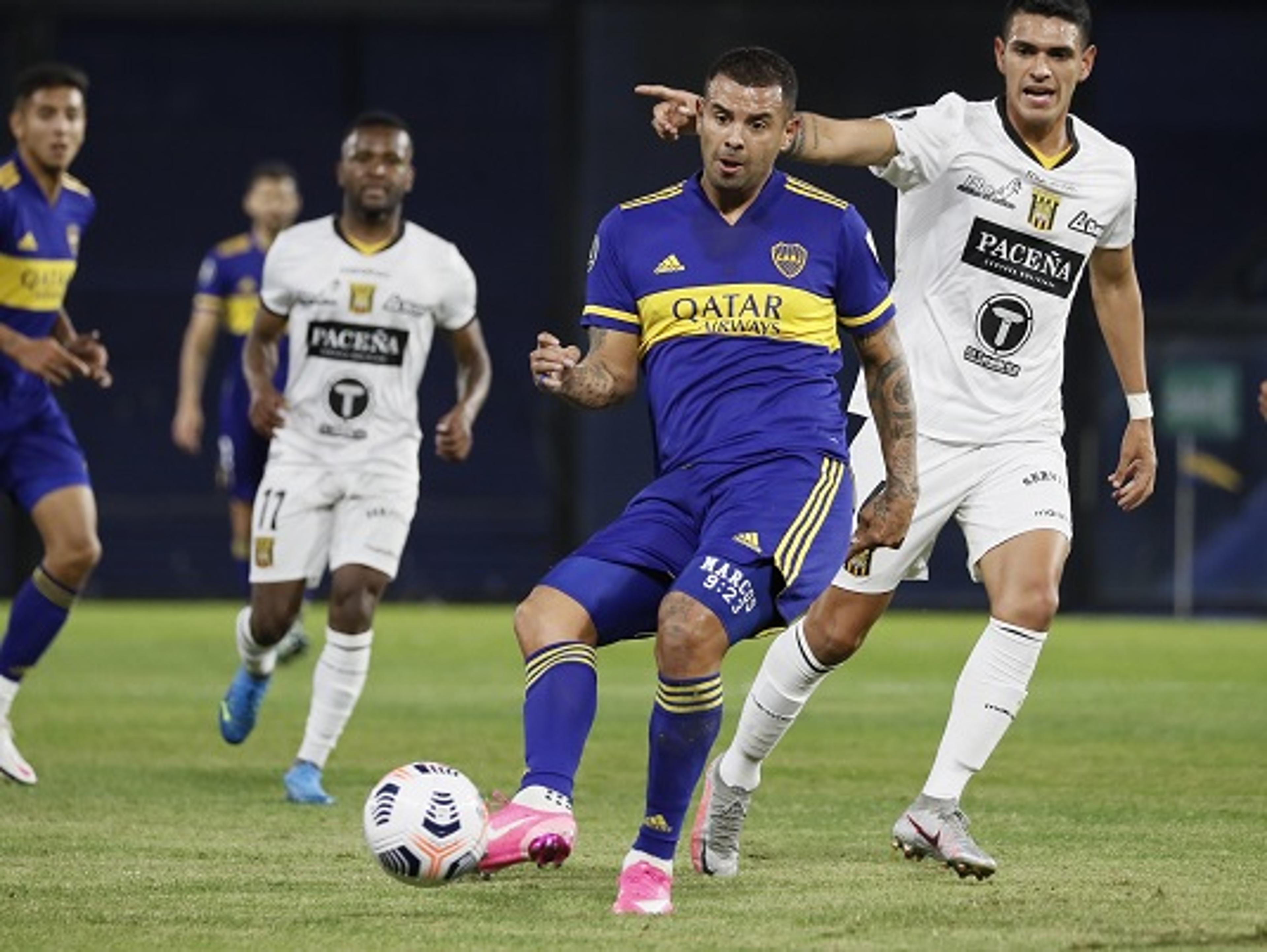 Com muita tranquilidade, Boca vence The Strongest e avança na Liberta