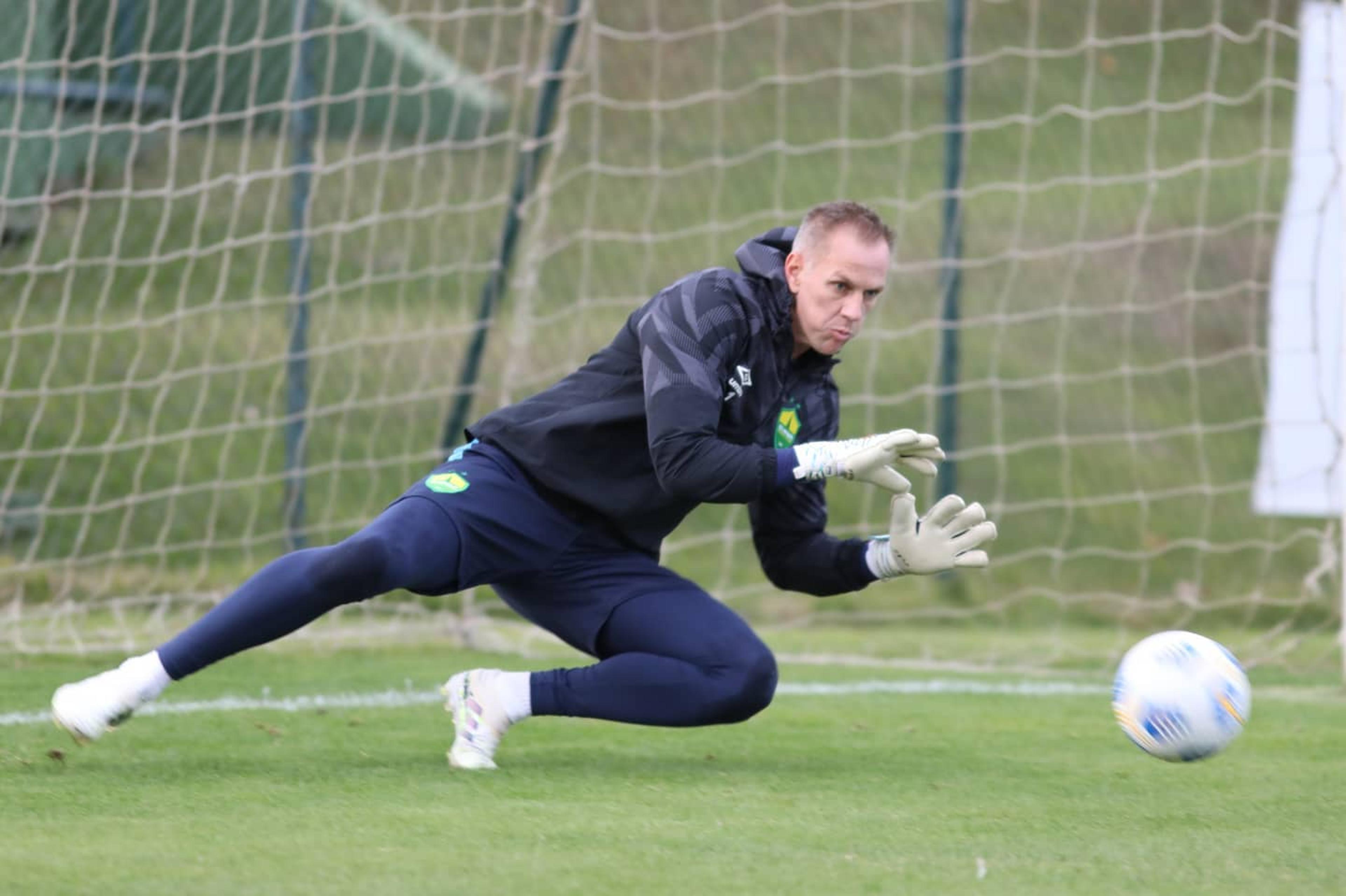 Goleiro João Carlos quer o Cuiabá com sequência positiva na Série A