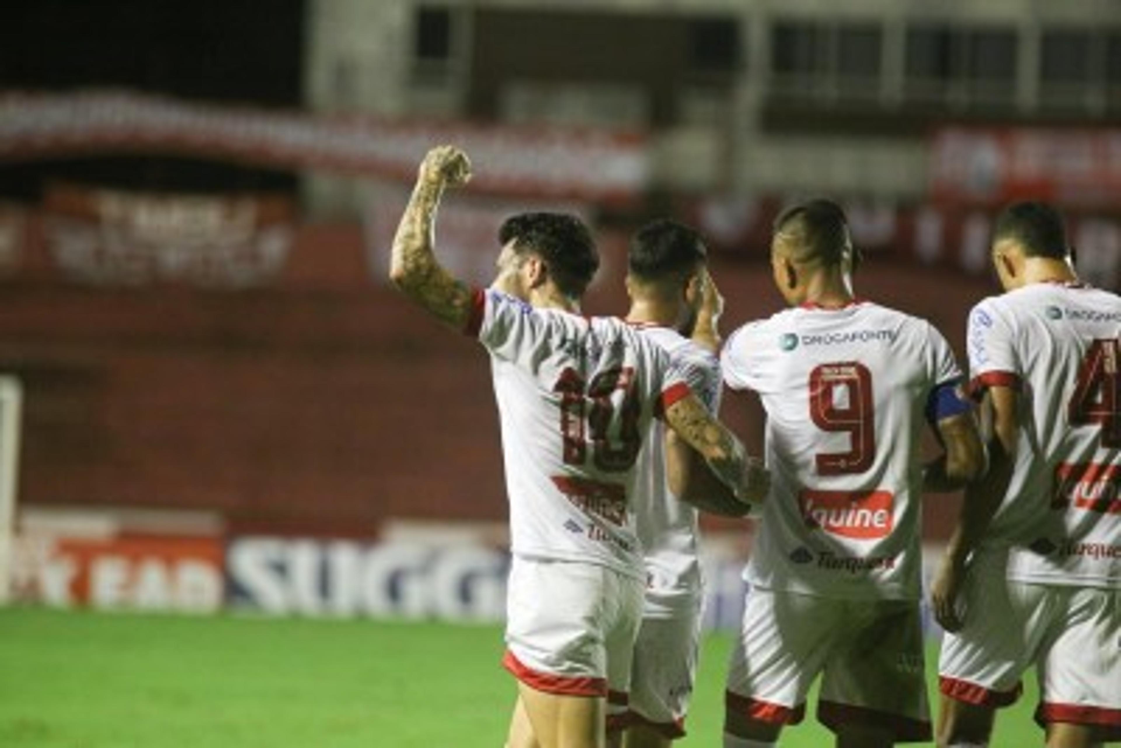 Veja como estão o desempenho dos três gigantes de Recife nas Séries A, B e C