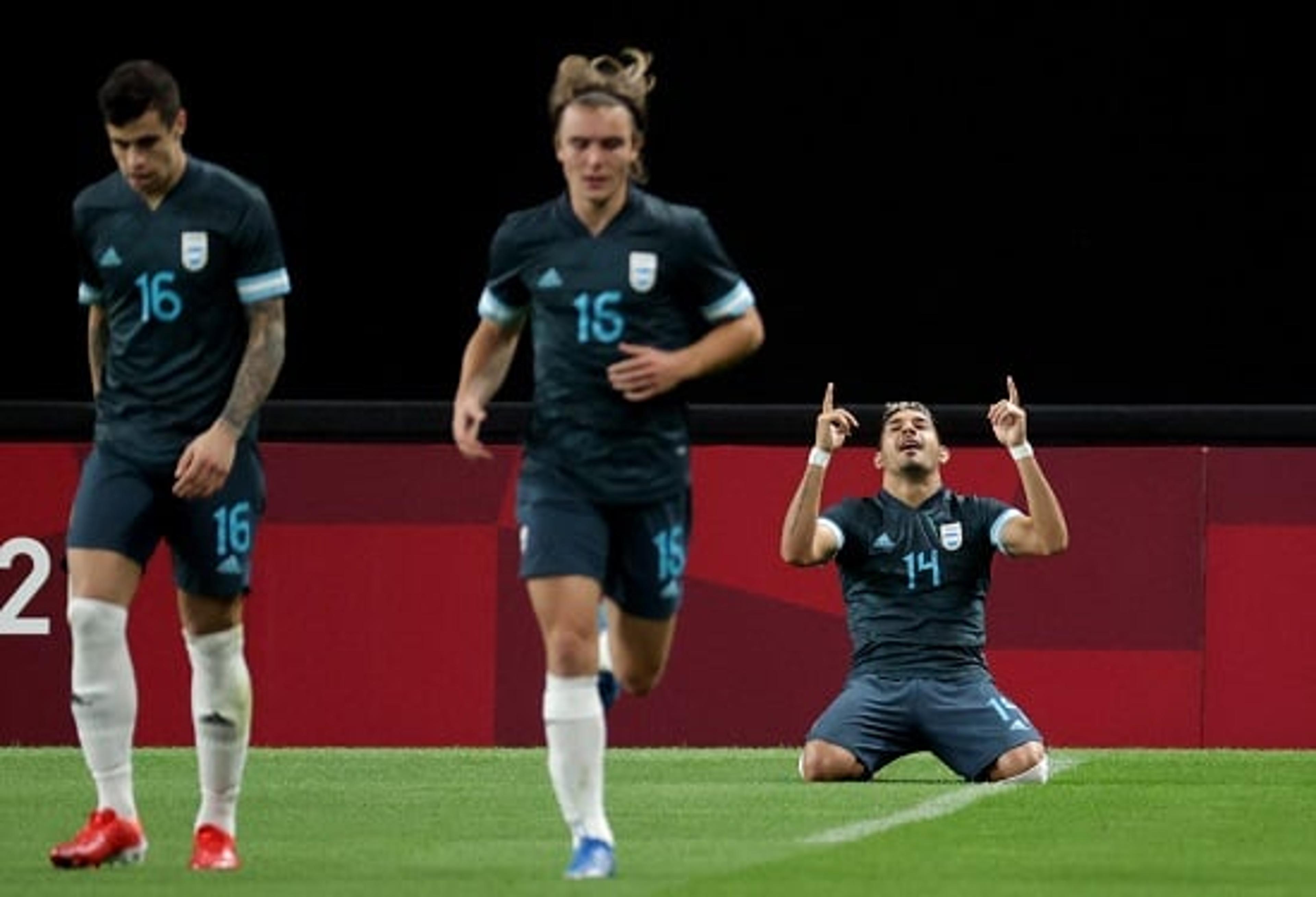 Com gol de Medina, Argentina vence Egito e ganha primeira nos Jogos Olímpicos de Tóquio