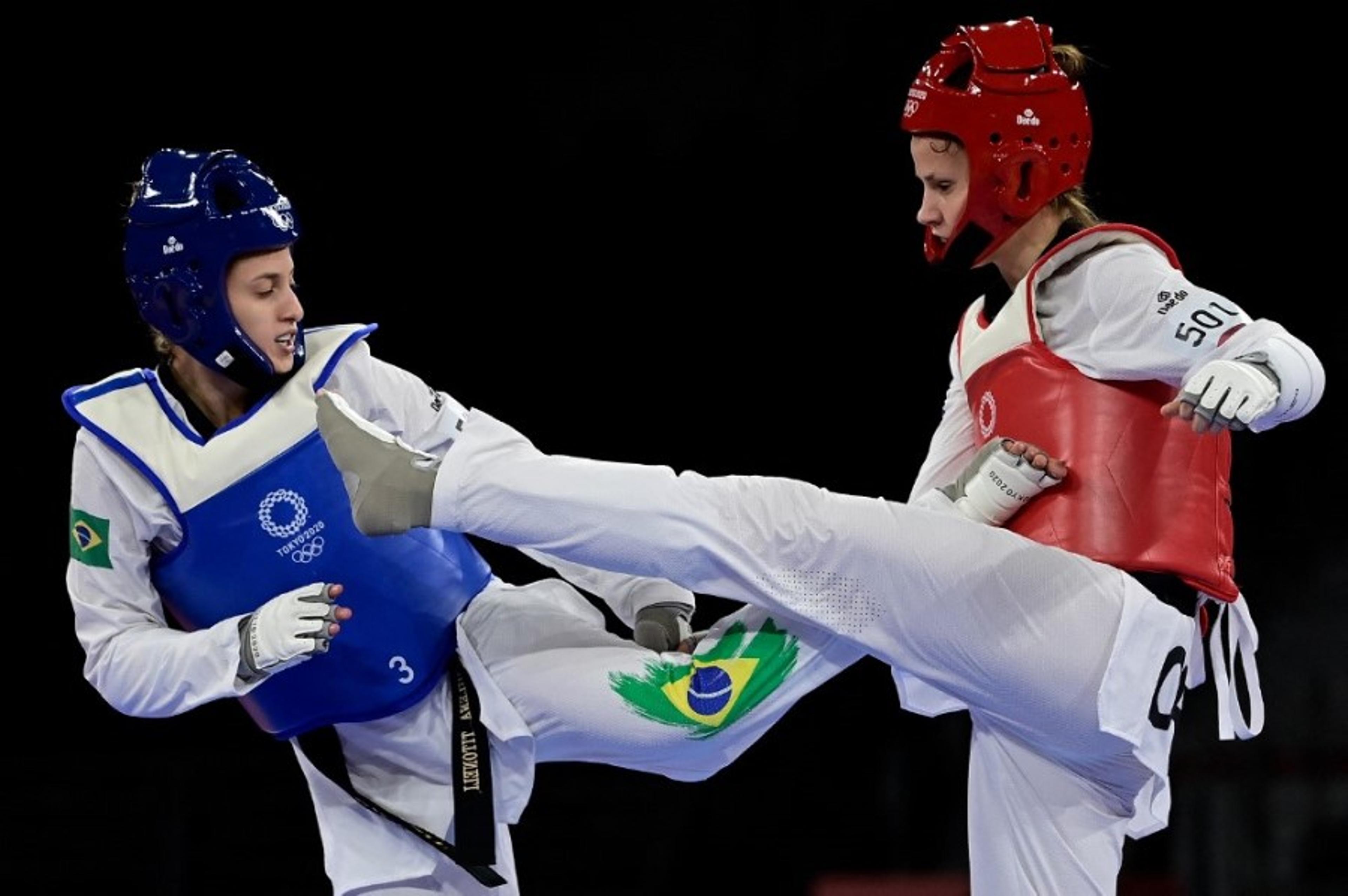 Taekwondo: Milena Titoneli se despede do ouro e aguarda chance de repescagem nos Jogos Olímpicos