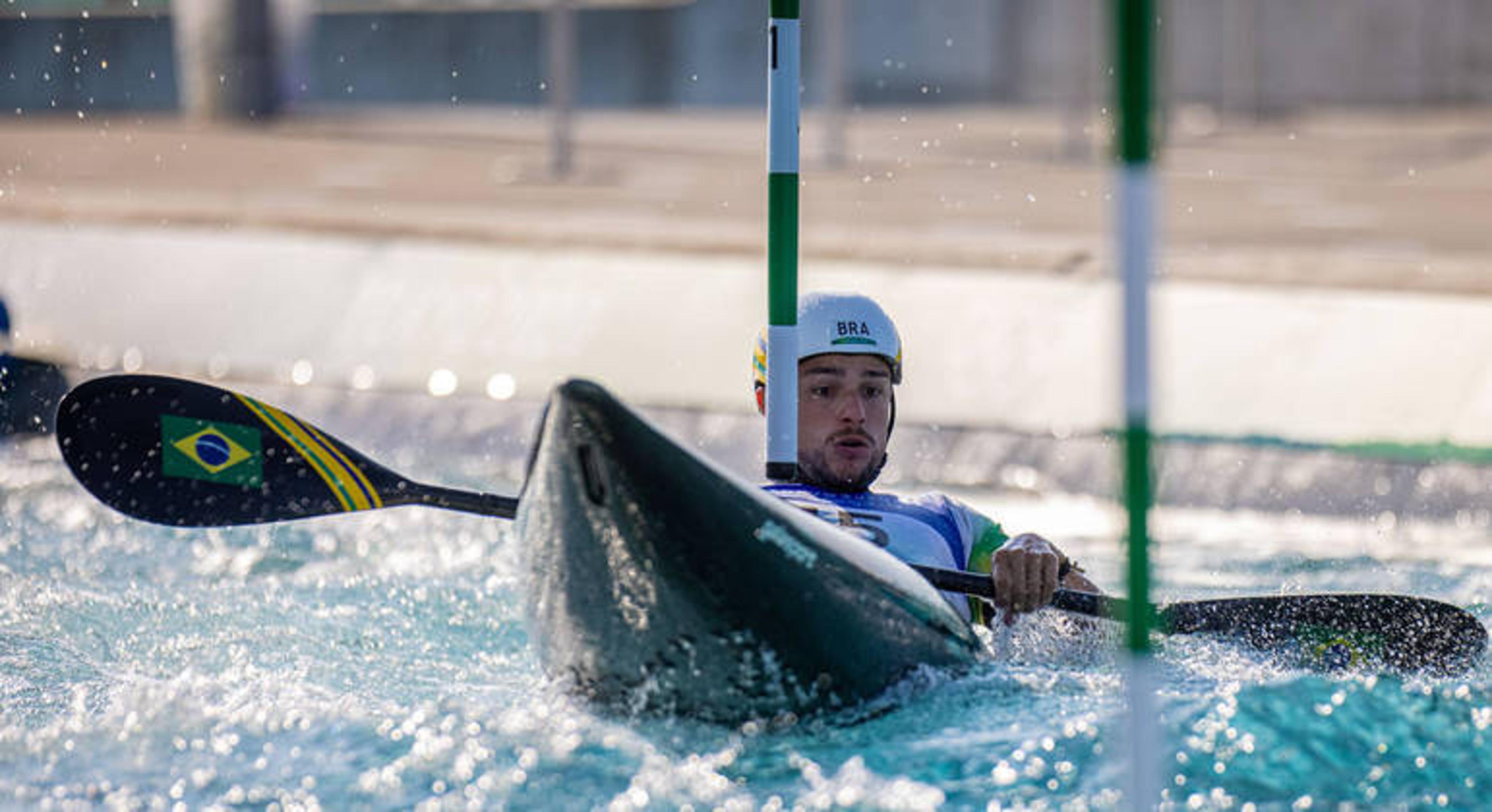 Pepê Gonçalves recebe três punições na semifinal do K-1 e se despede dos Jogos Olímpicos de Tóquio