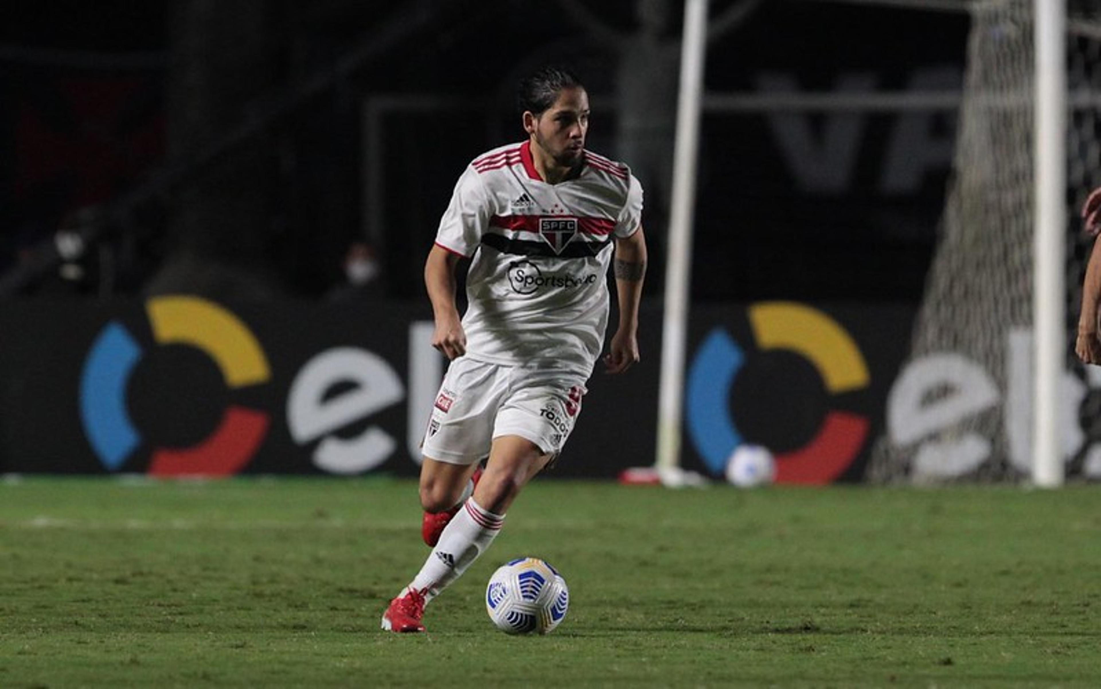 O São Paulo deve contratar Benítez em definitivo? Vote na enquete!