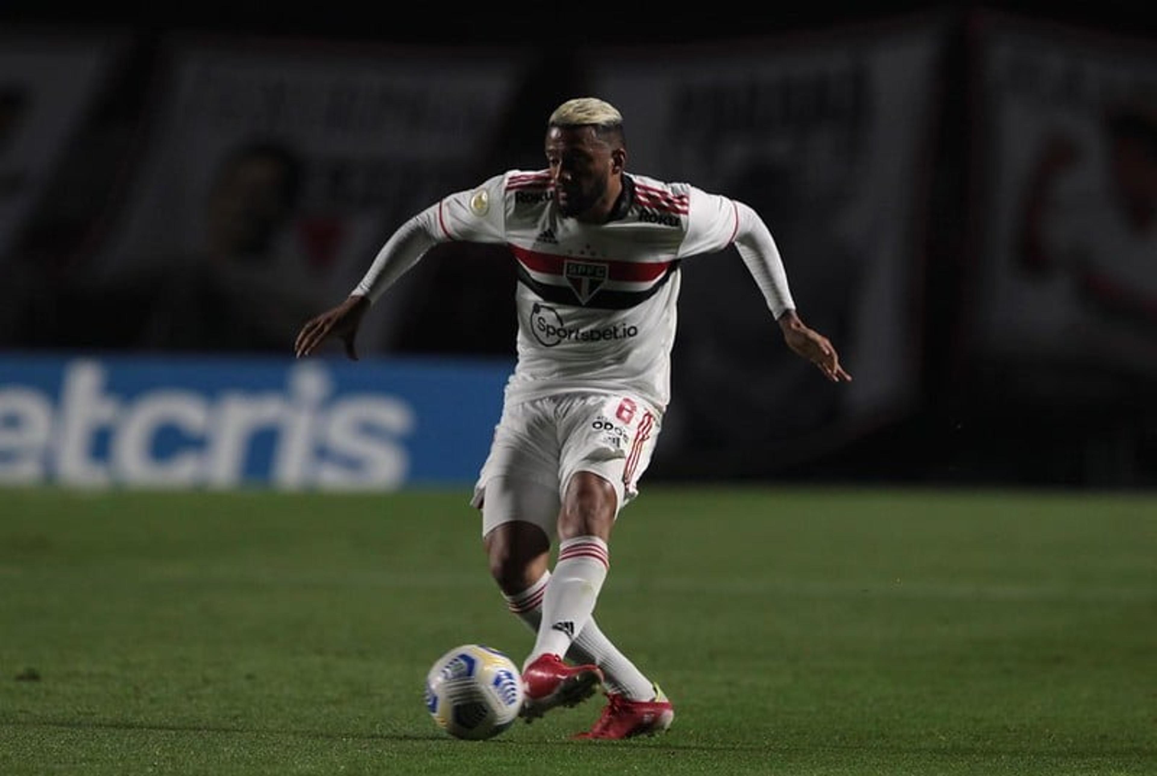 Reinaldo enaltece torcida na vitória do São Paulo contra o Inter: ‘Com o apoio deles, somos muito fortes’