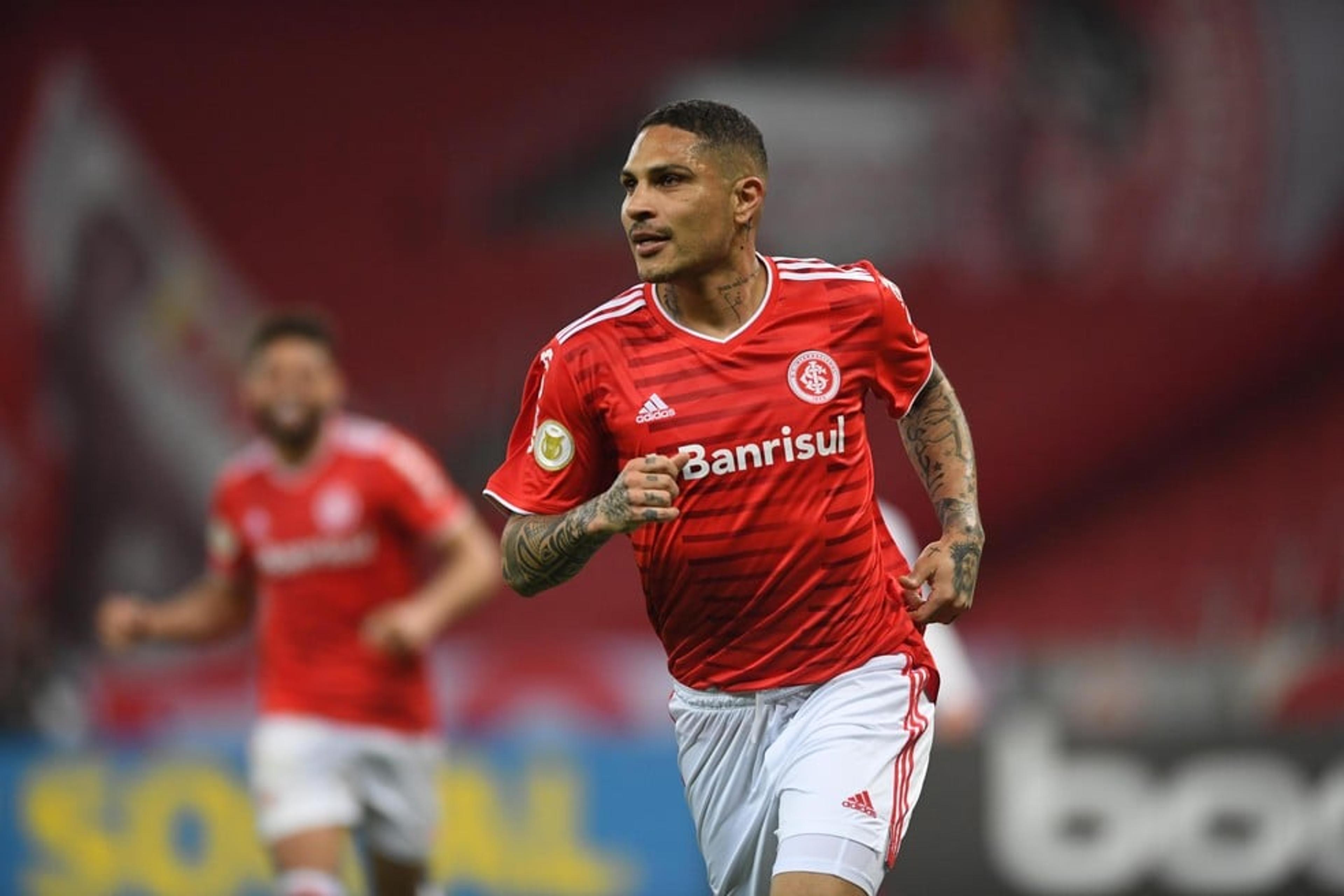 Ex-Inter, Fla e Corinthians, Paolo Guerrero pode acertar com clube sul-americano