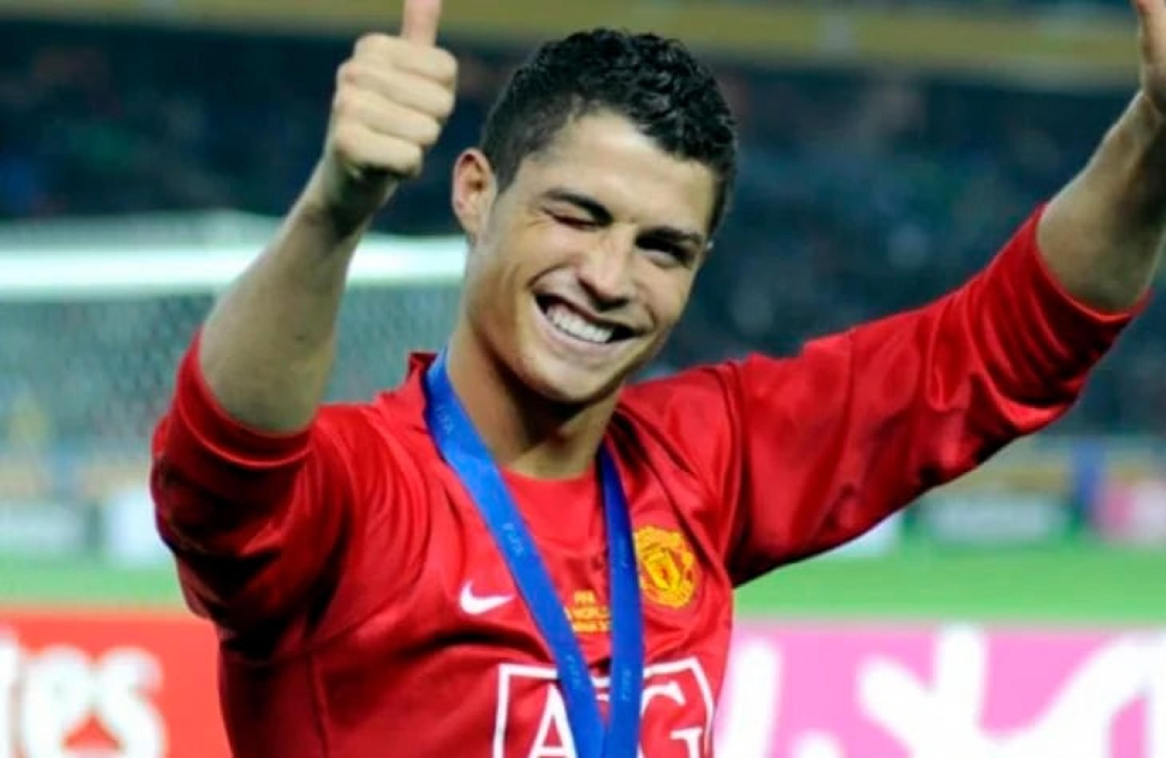 Cristiano Ronaldo recorda ‘história fantástica’ e se diz ansioso por reestreia no Manchester United