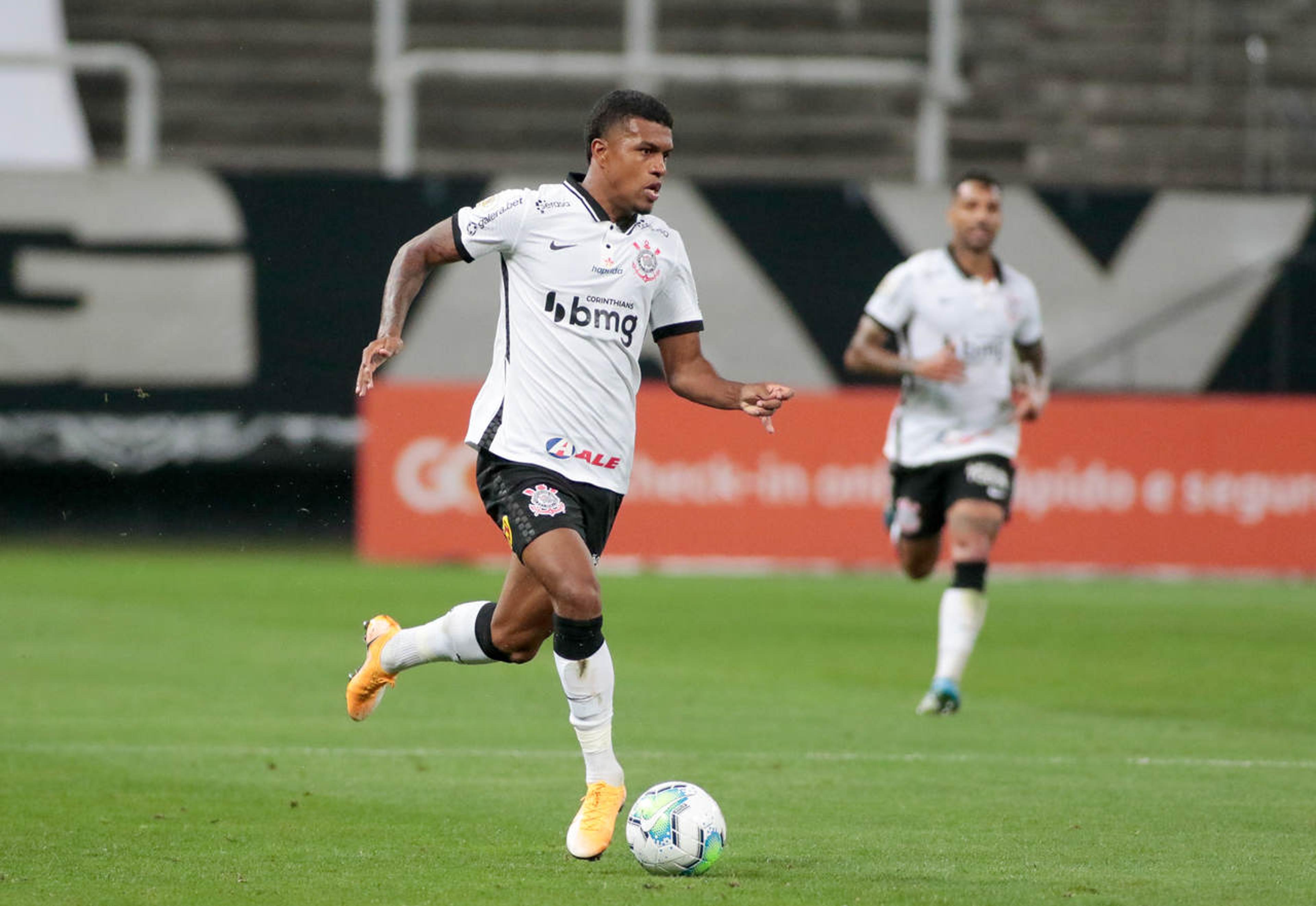 Corinthians encaminha empréstimo de Léo Natel a clube da primeira divisão portuguesa