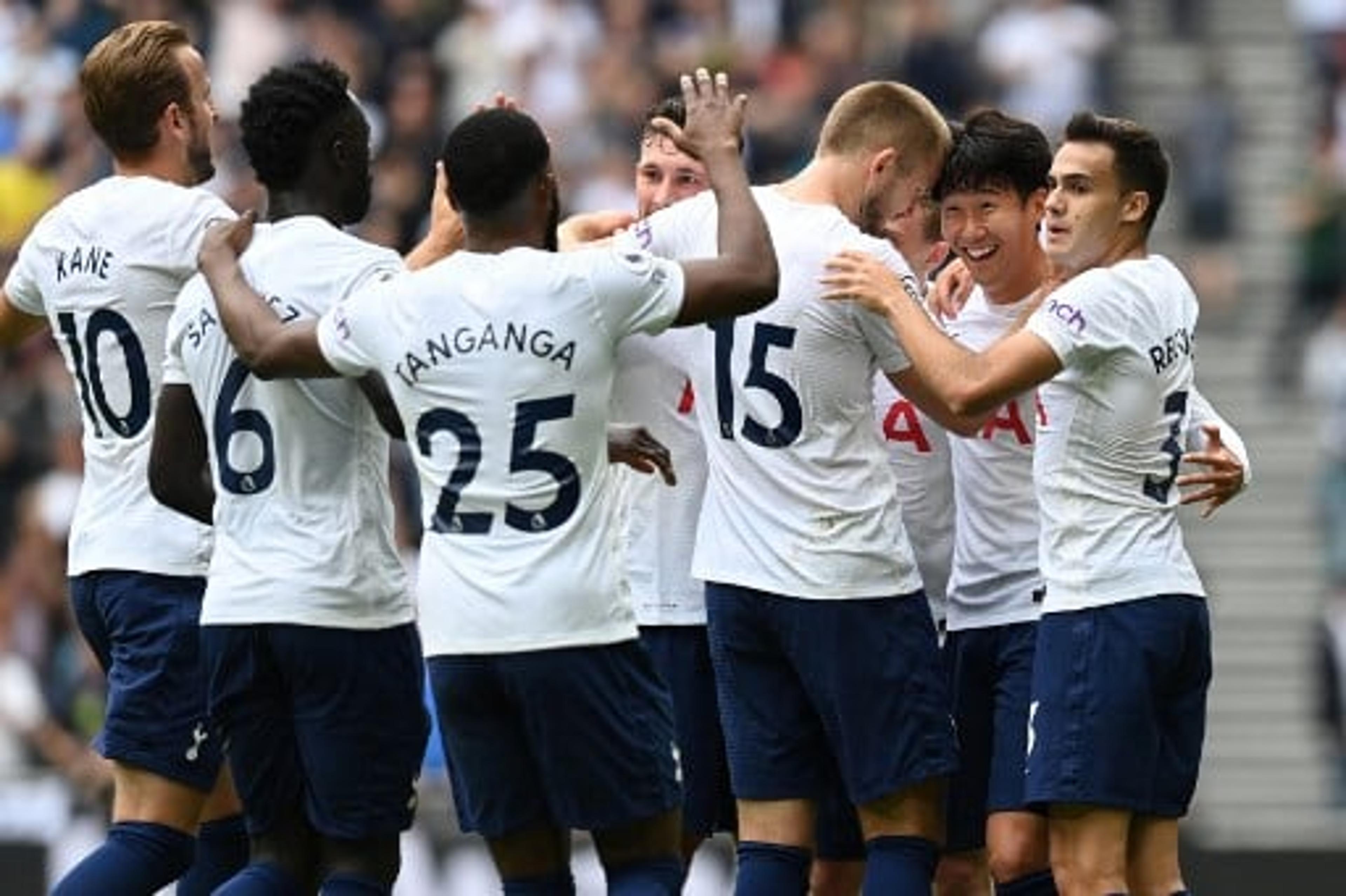 Tottenham vence o Watford e mantém 100% na Premier League