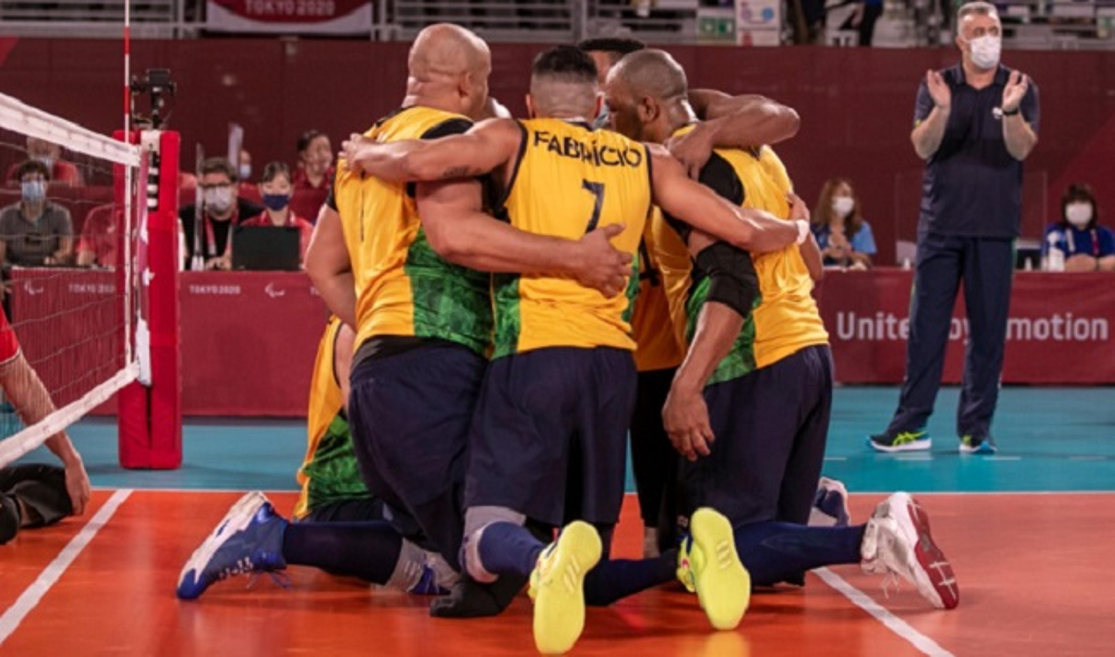 Seleção de vôlei sentado perde, mas vai à semifinal nas Paralimpíadas