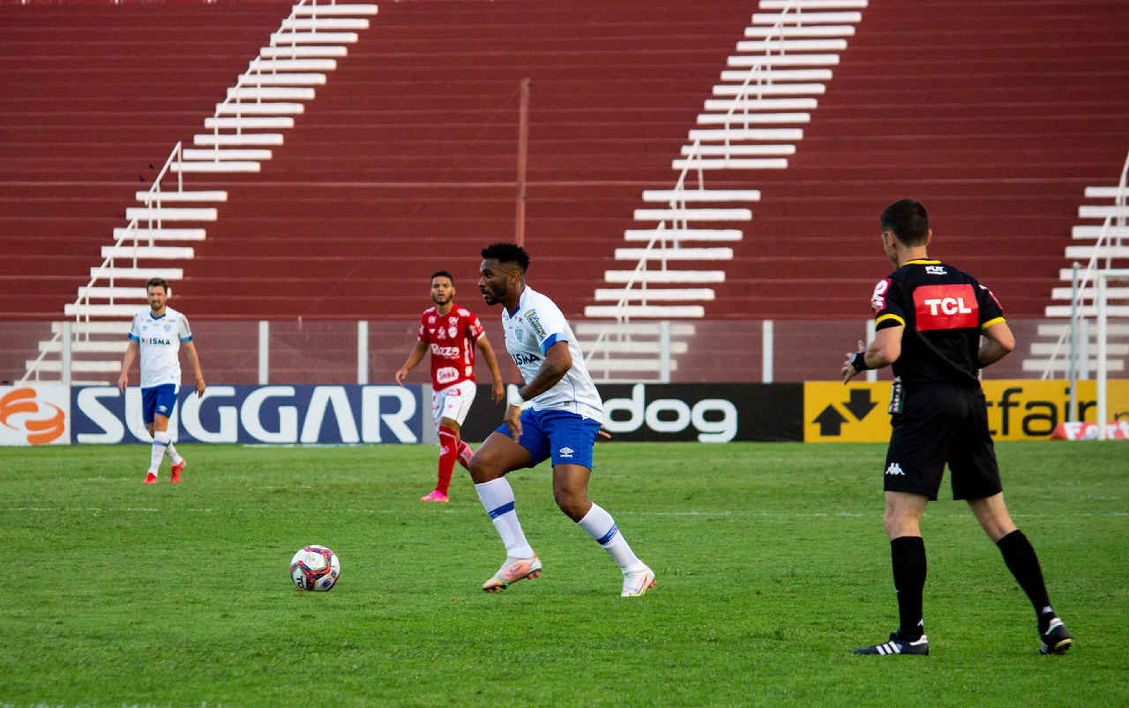 Após conquistar o acesso para a Série A do Campeonato Brasileiro com o Avaí, Jean Cléber foca em 2022