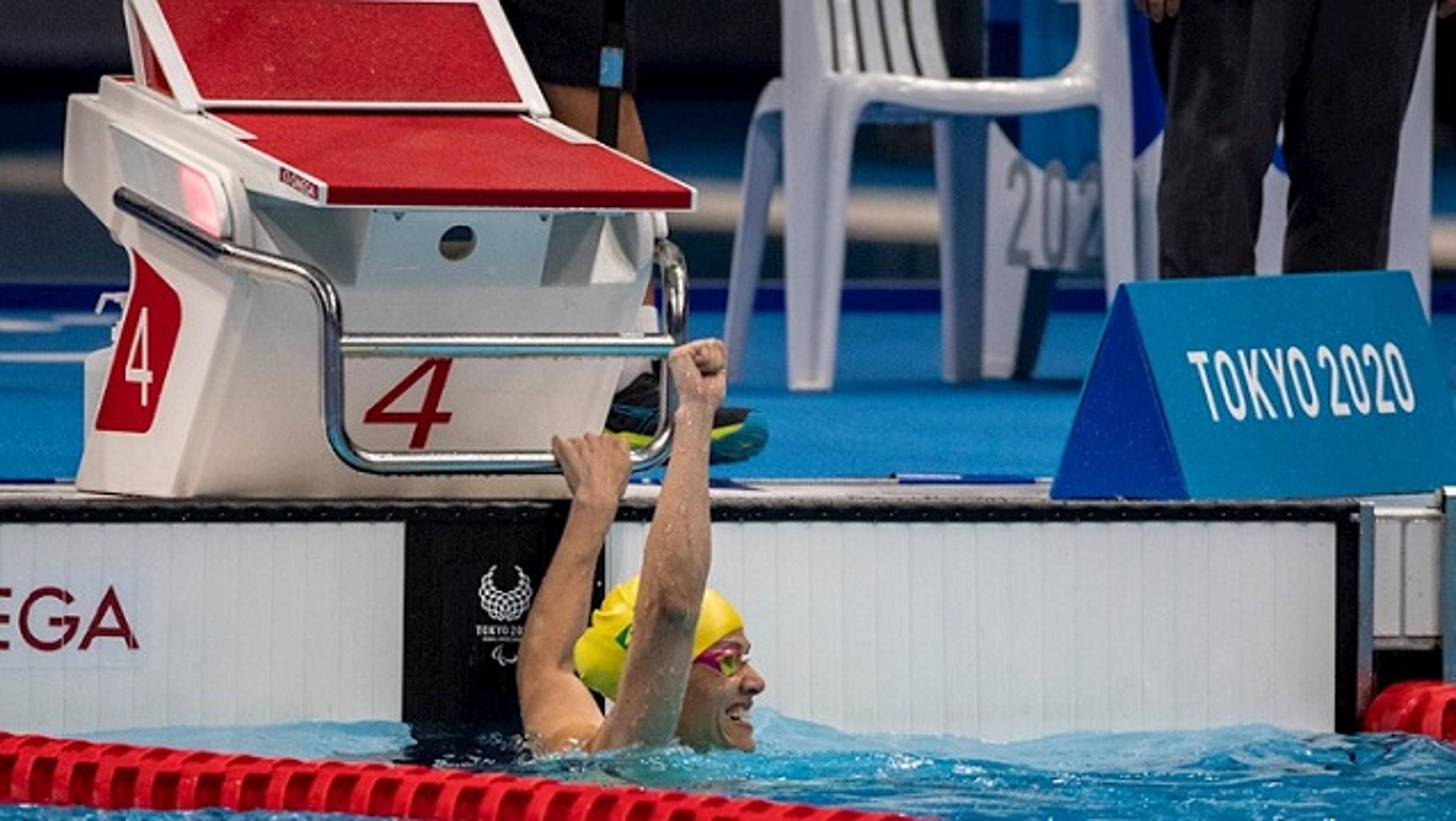 Carol Santiago garante o terceiro ouro nas Paralimpíadas, e Brasil supera campanha nos Jogos do Rio