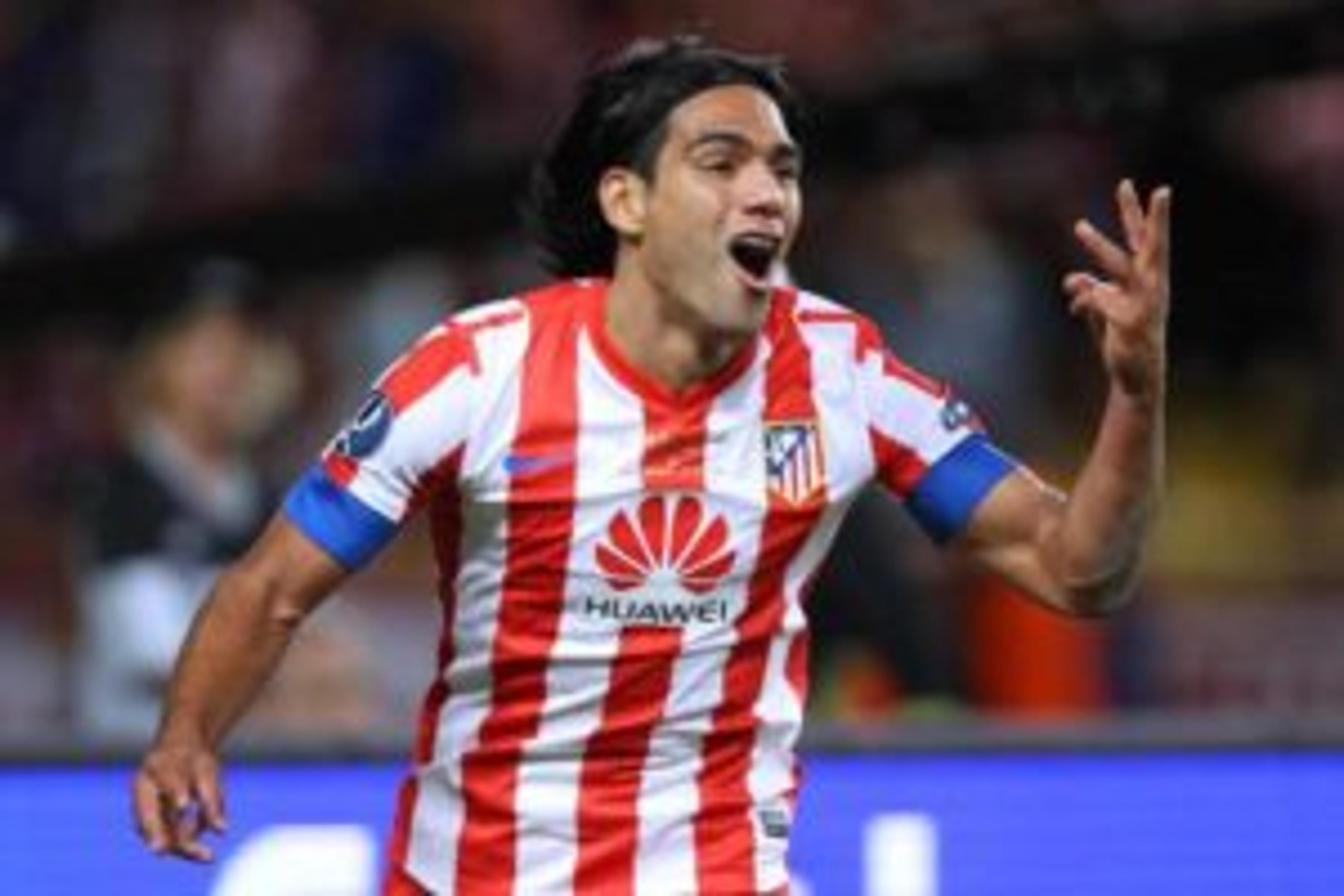 Falcao acerta retorno ao futebol espanhol; relembre primeira passagem