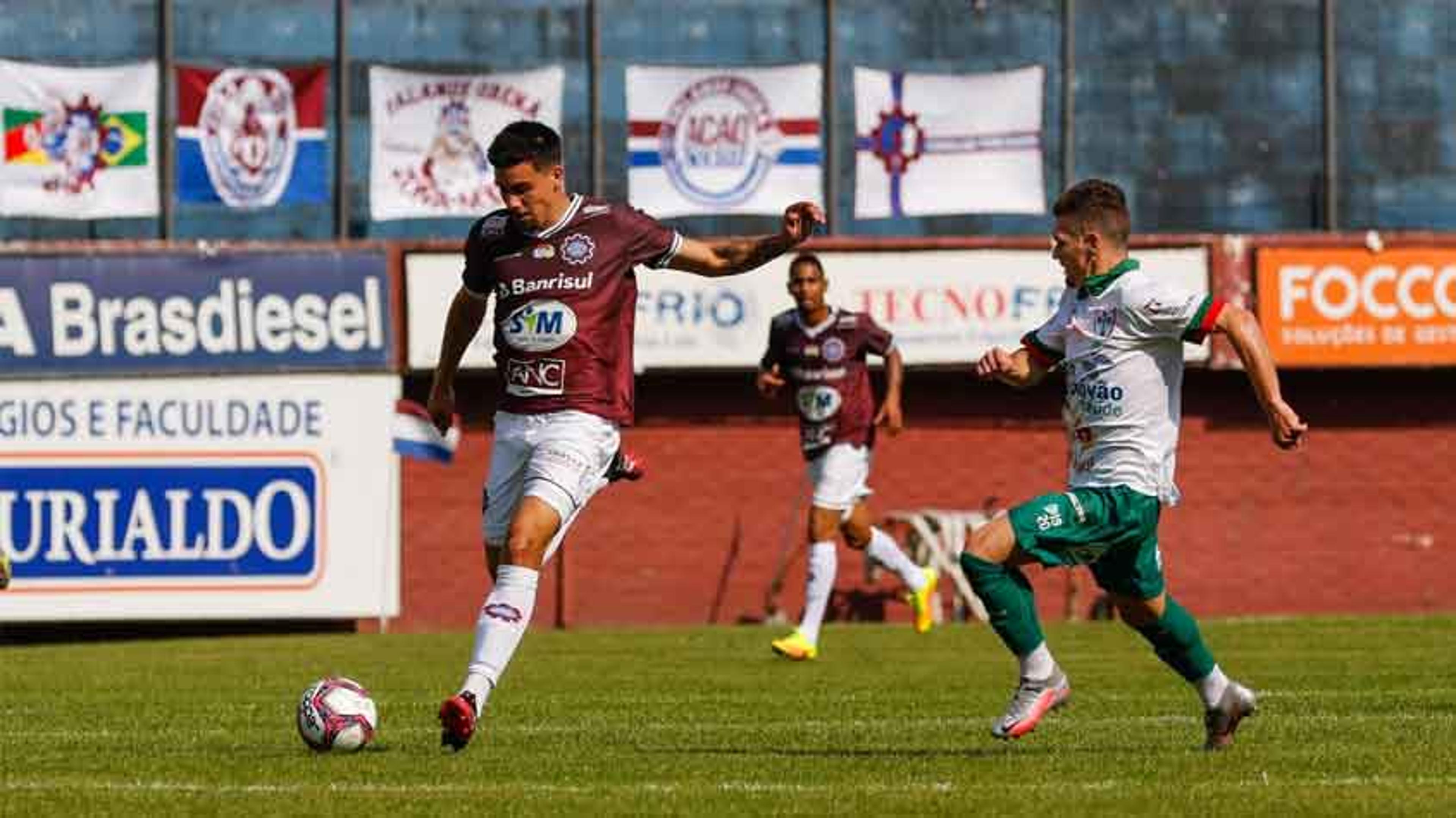 Portuguesa perde para o Caxias no jogo de ida da segunda fase do Brasileirão Série D