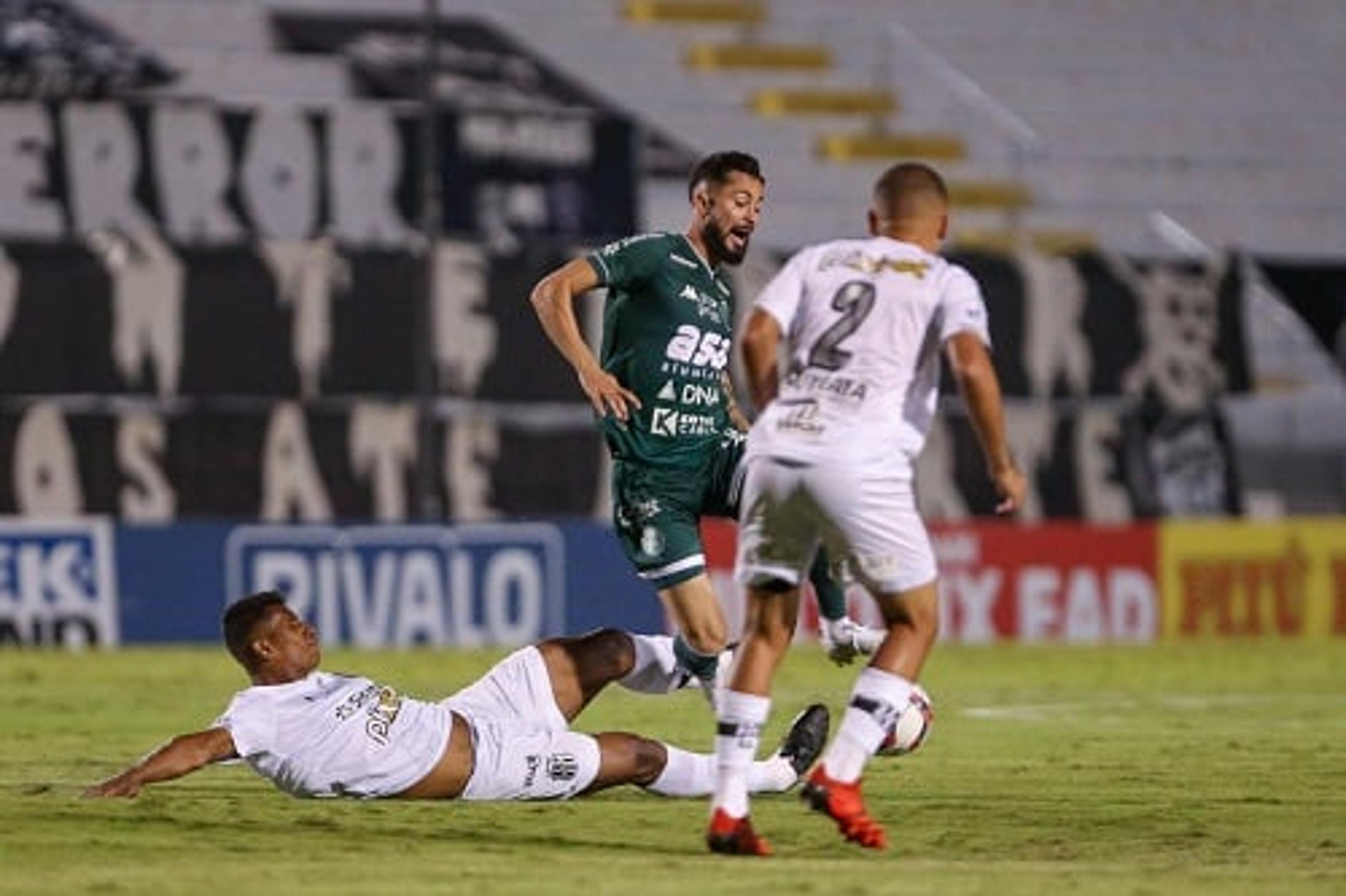 Guarani e Ponte Preta estão na zona de rebaixamento da Série B