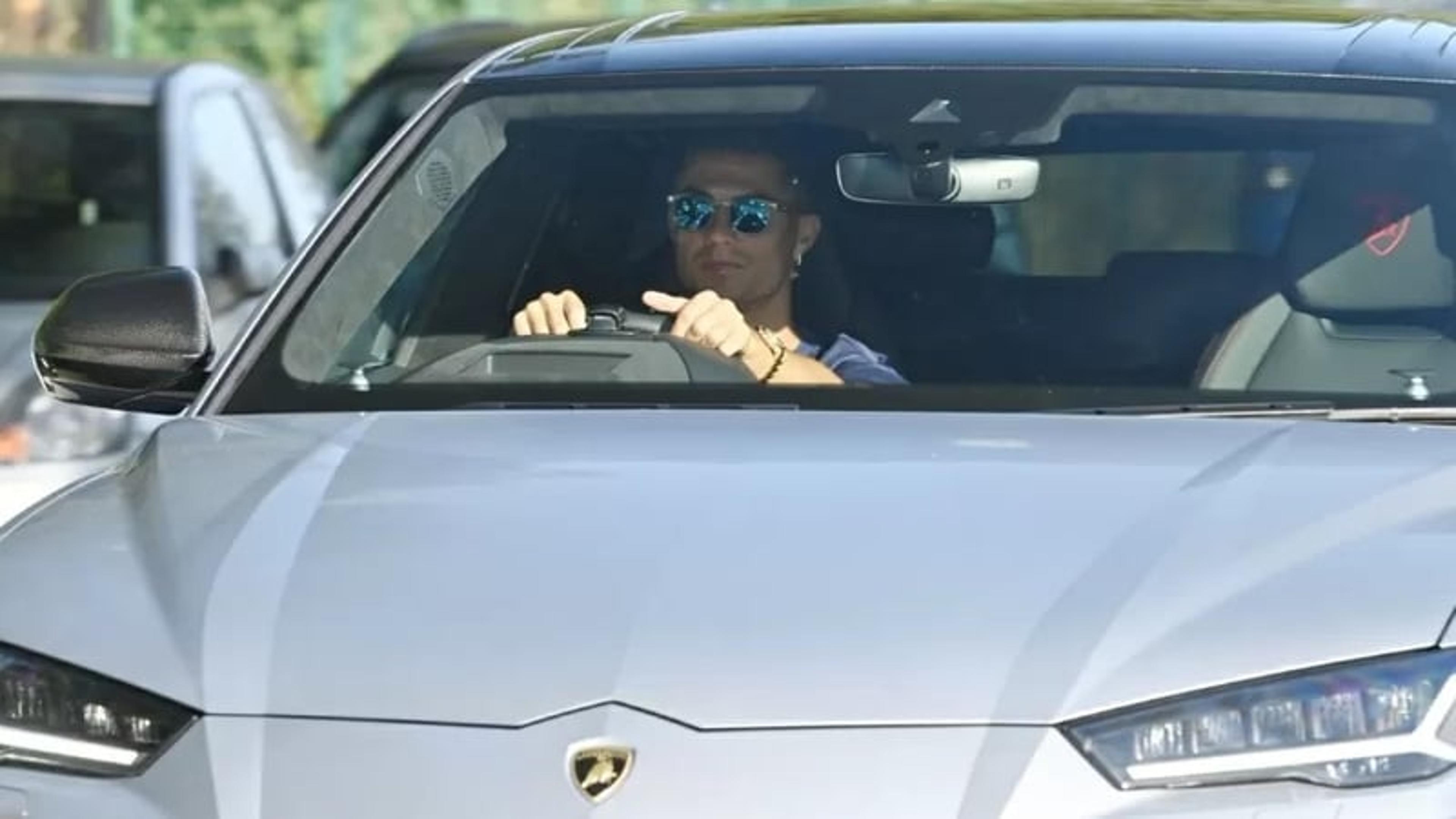 Cristiano Ronaldo ultrapassa R$ 100 milhões em coleção de carros; confira os valores das máquinas