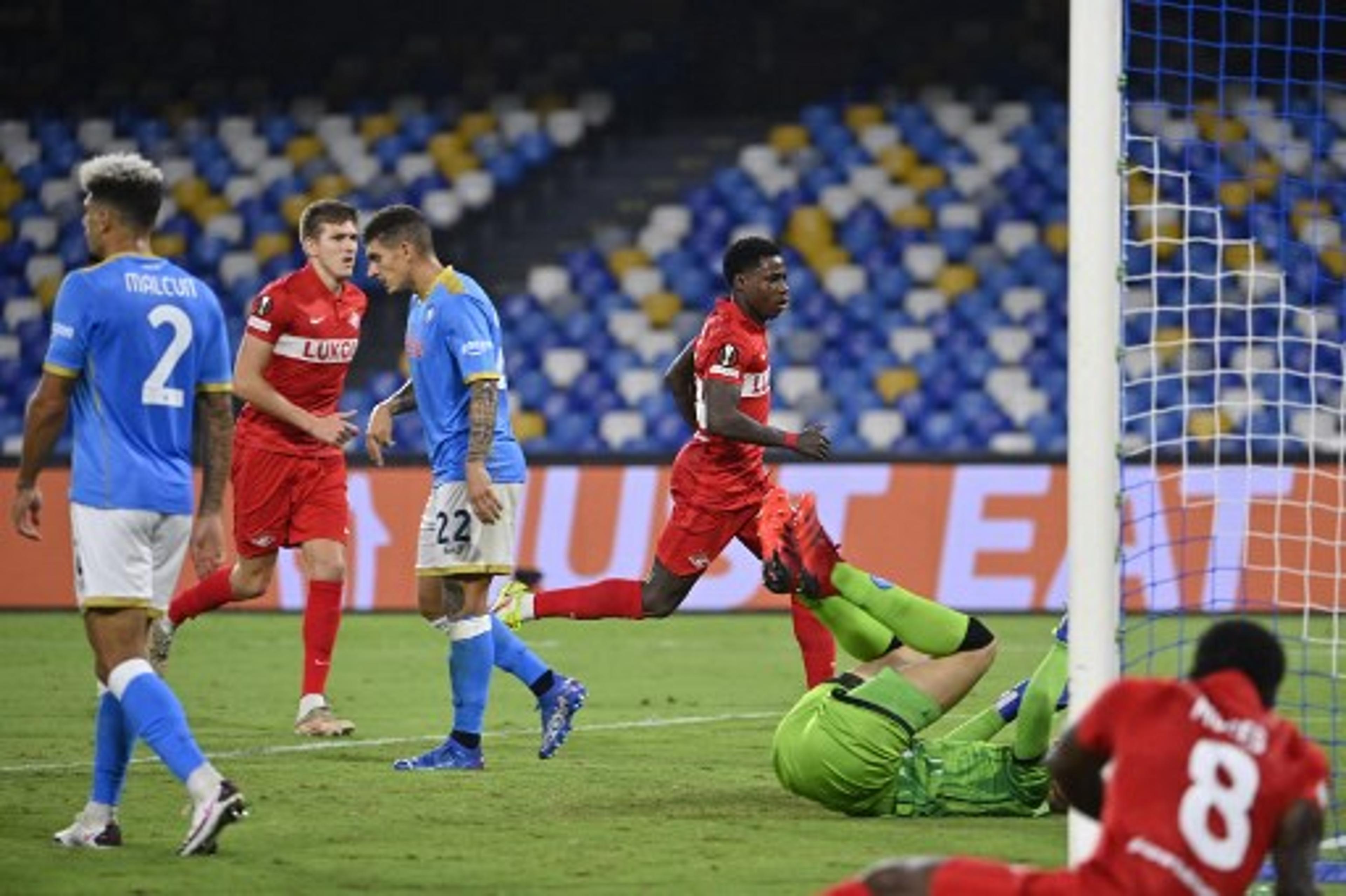 Fora de casa, Spartak Moscou vence Napoli de virada pela Europa League