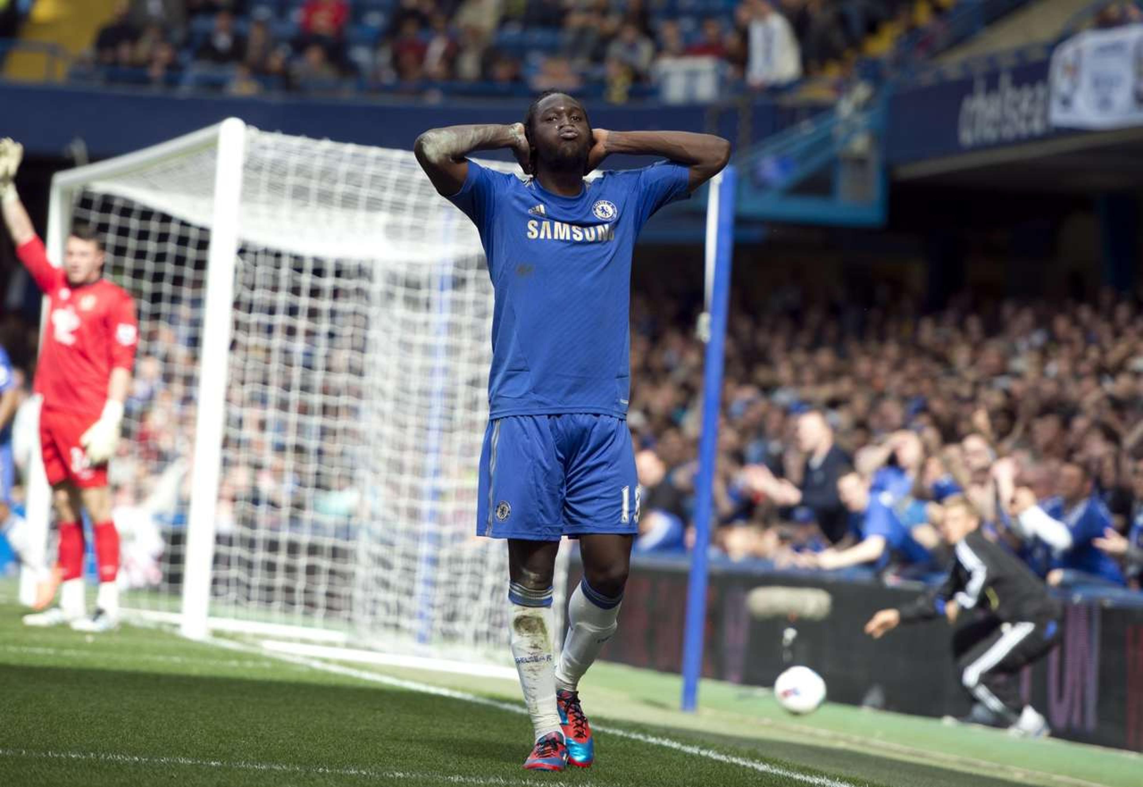 Romelu Lukaku relembra primeira passagem pelo Chelsea: ‘Foi doloroso’