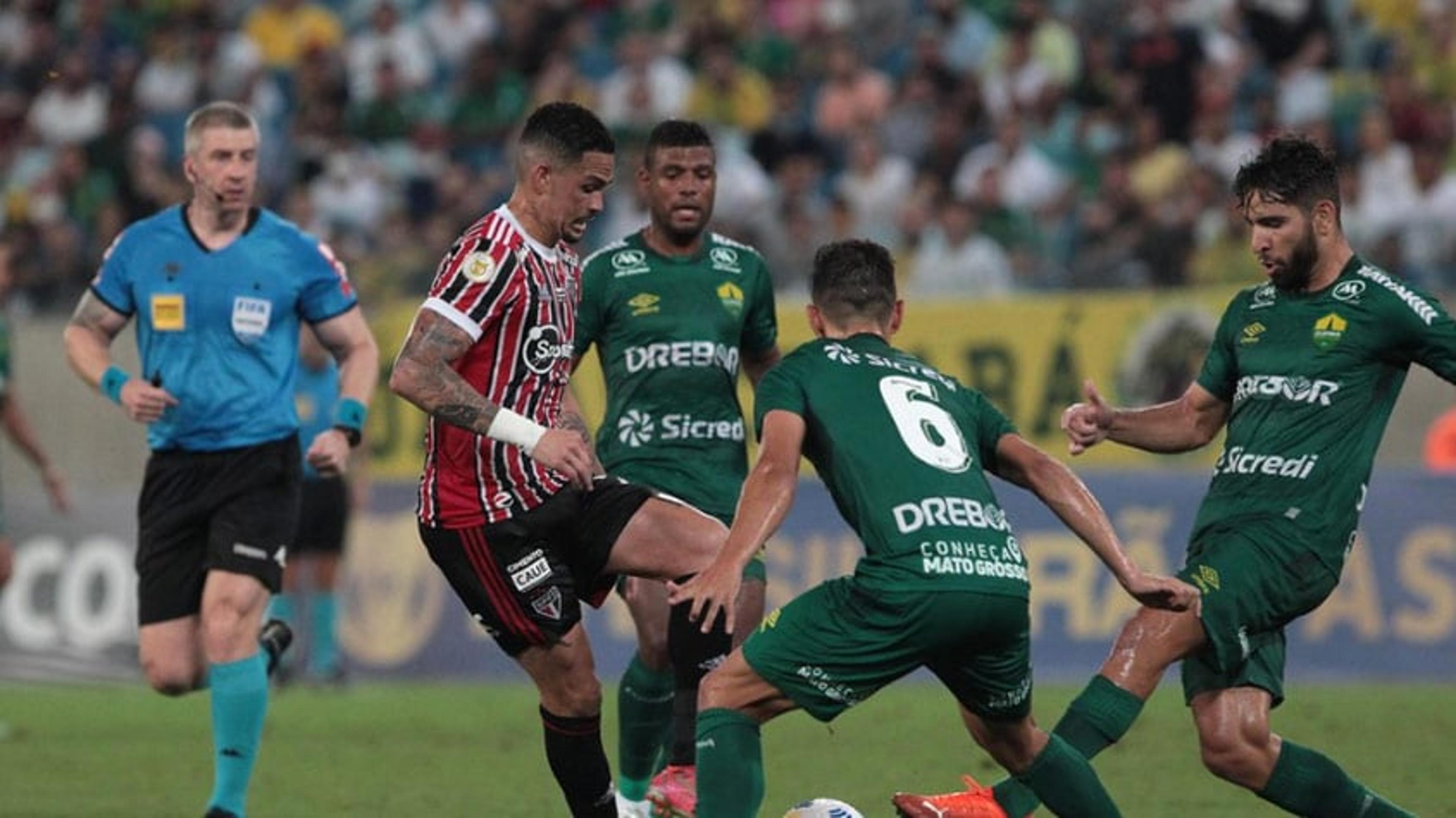 Com retrospecto positivo como visitante, Cuiabá quer surpreender o Flamengo no Maracanã