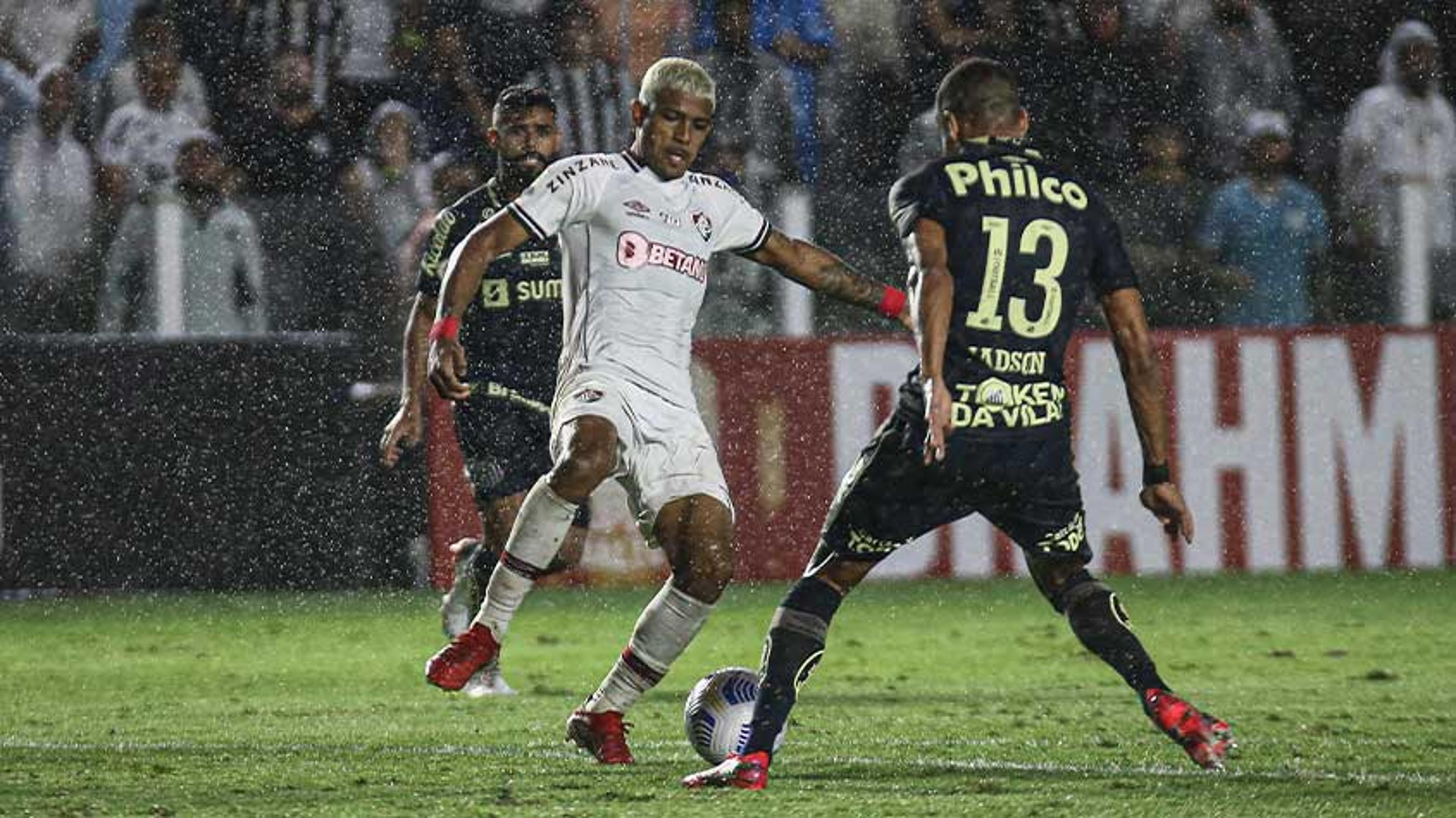 John Kennedy e Nonato recebem terceiro cartão amarelo e desfalcam Fluminense na próxima rodada