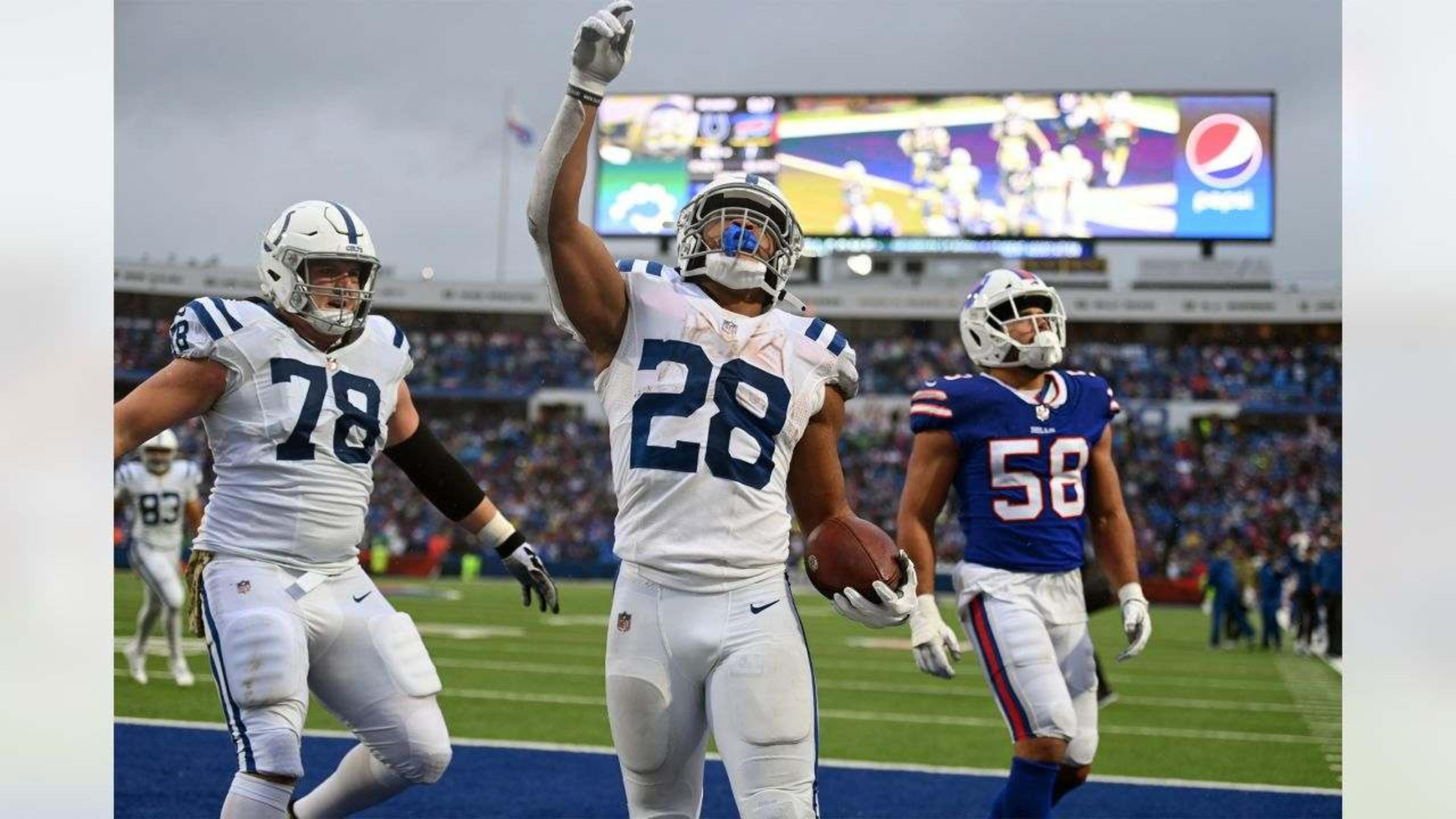 Jonathan Taylor doutrina com cinco touchdowns e Colts batem Bills