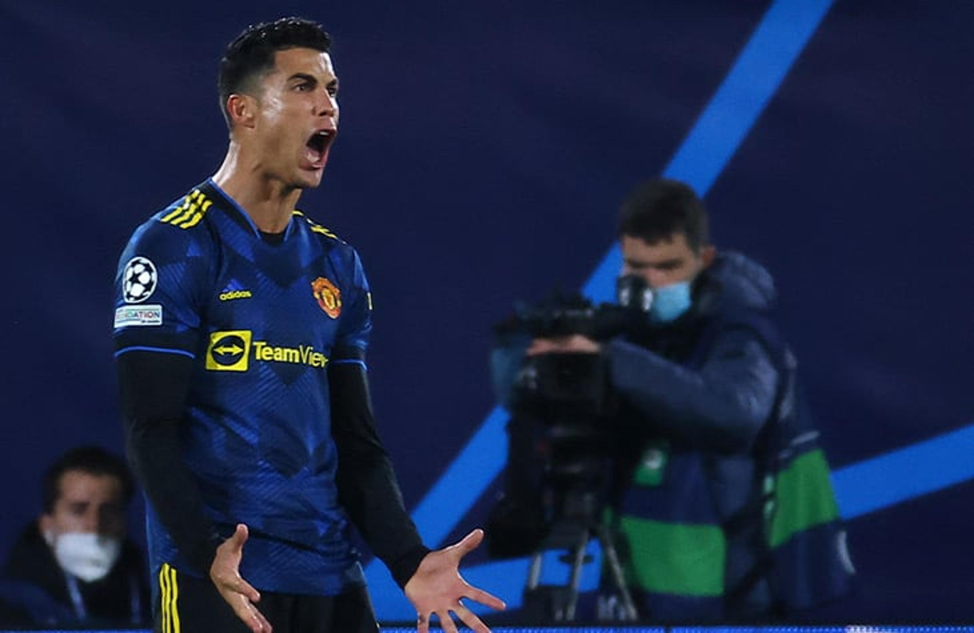 CR7 marca, Manchester United vence Villarreal e garante vaga para próxima fase da Champions League