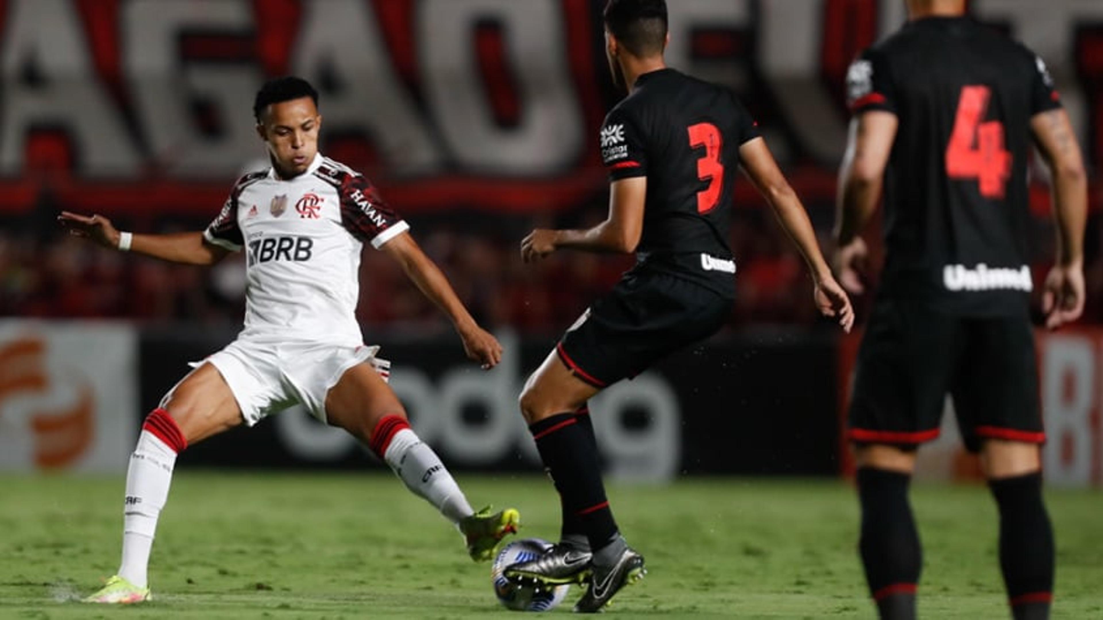 Atlético-GO x Flamengo: com ingressos a R$160, Dragão inicia venda para duelo pelo Brasileirão