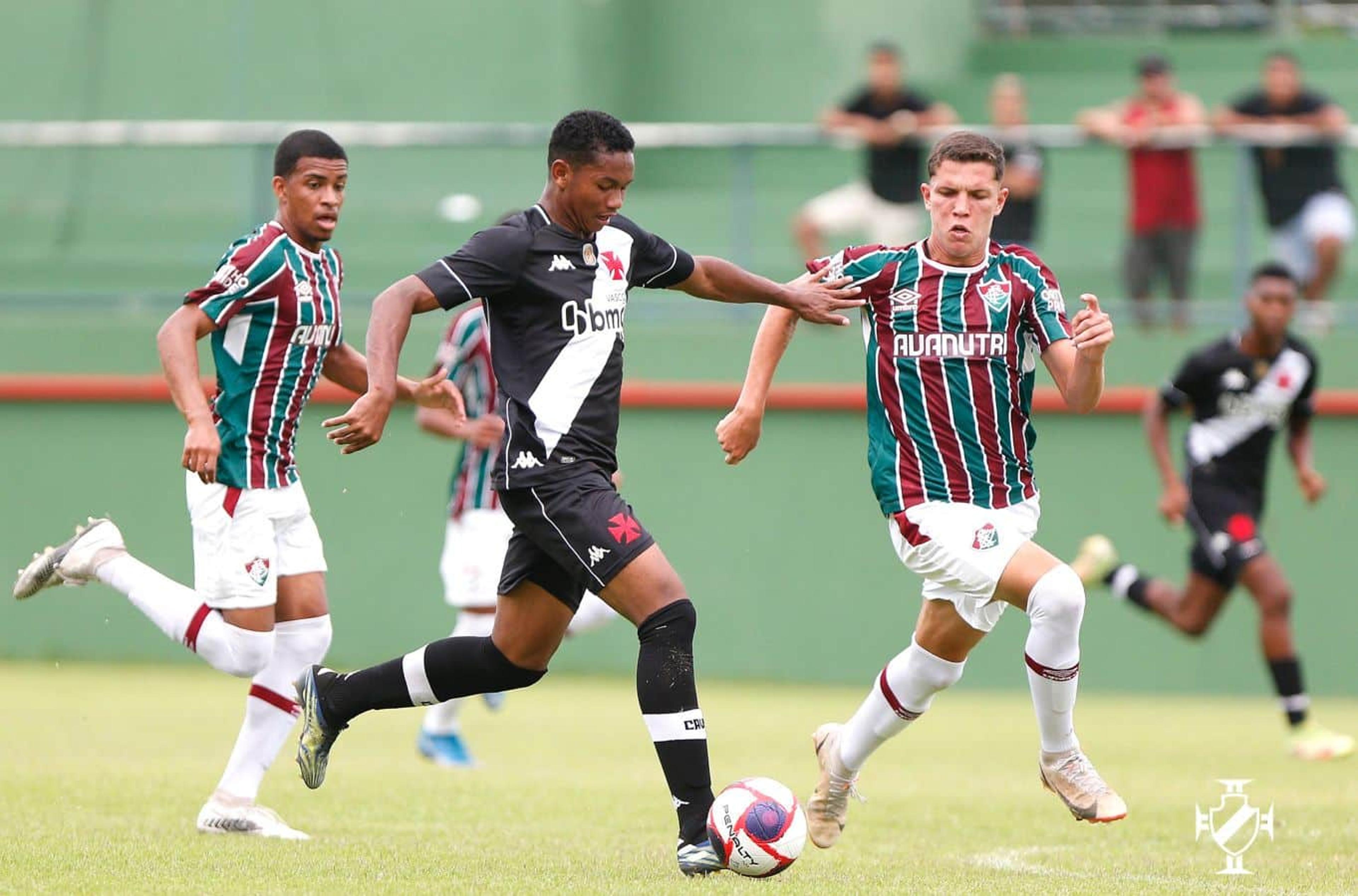 Fluminense sub-15 vence o Vasco e assume liderança da Copa Rio; sub-17 empata com o rival