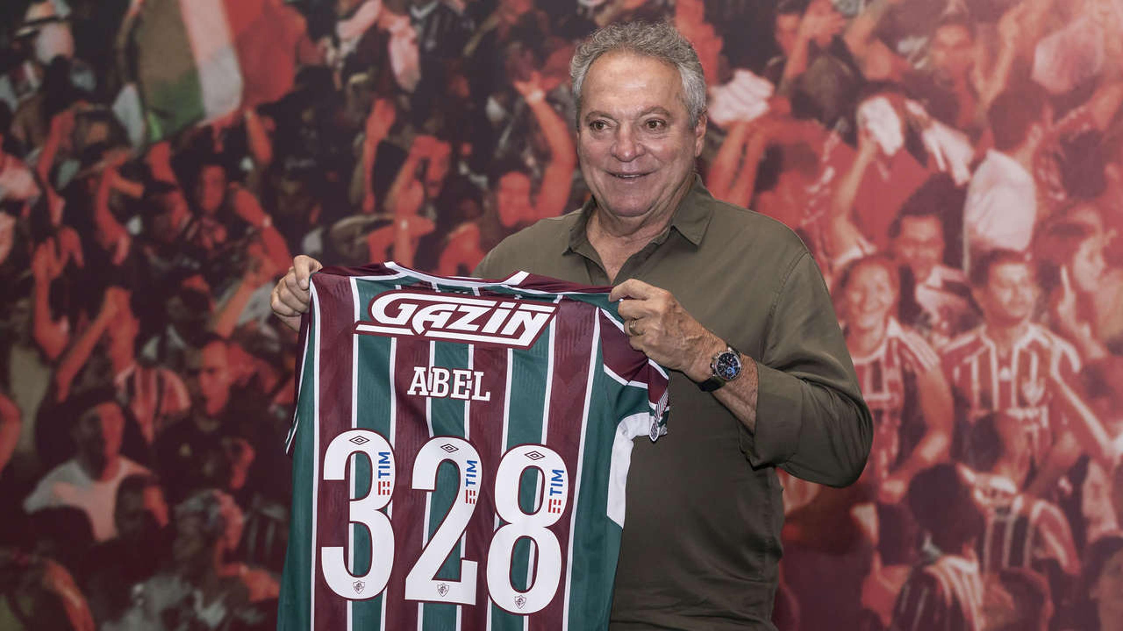 Abel Braga fala sobre retorno ao Fluminense e promete mudanças: ‘Vão ver algo que pode surpreender’